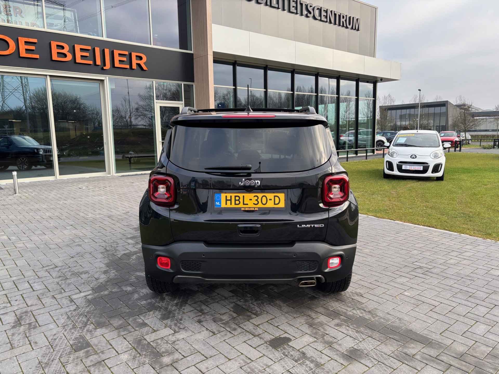 Jeep Renegade 1.3T LIMITED 150pk Automaat Pano dak I Kenwood audio - 4/50