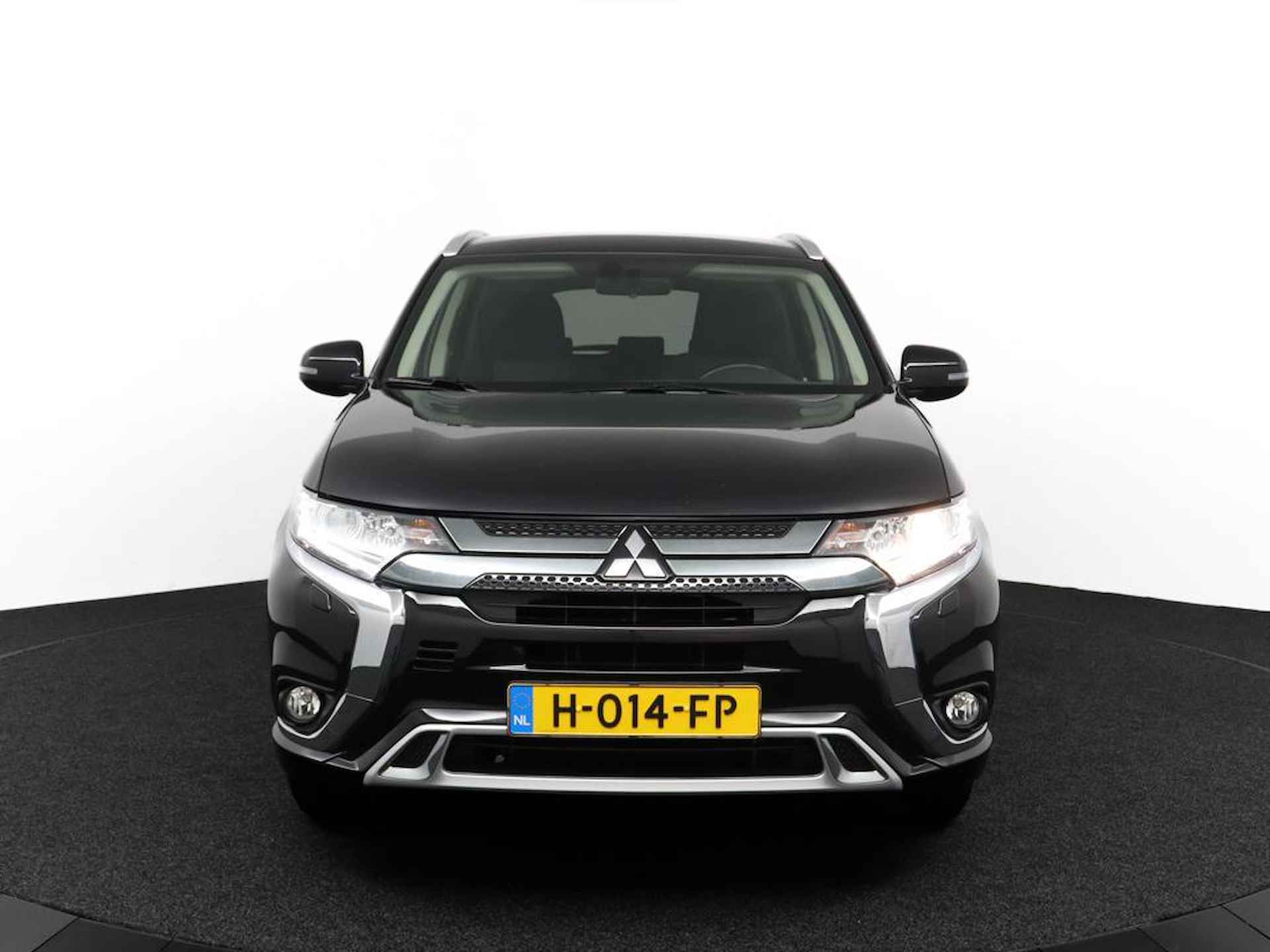 Mitsubishi Outlander 2.4 PHEV Pure | Trekhaak | 1500kg trekgewicht | Camera | Keyless entry | - 8/44