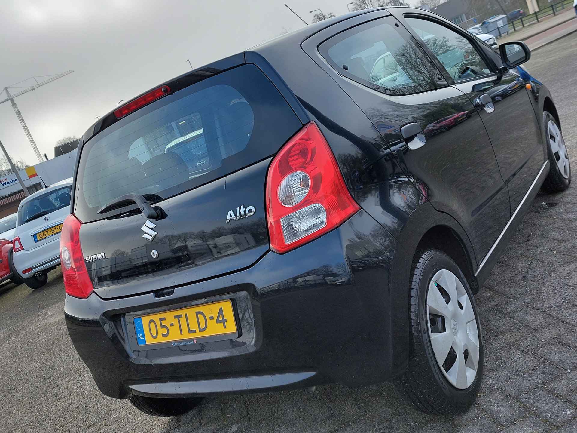 Suzuki Alto 1.0 68pk Comfort Plus 5-Deurs | Origineel NL + Dealer Onderhouden | Airco | Elektrische Ramen | Cv+Ab | Stuurbekrachtiging | Radio/CD/MP3 - 25/27