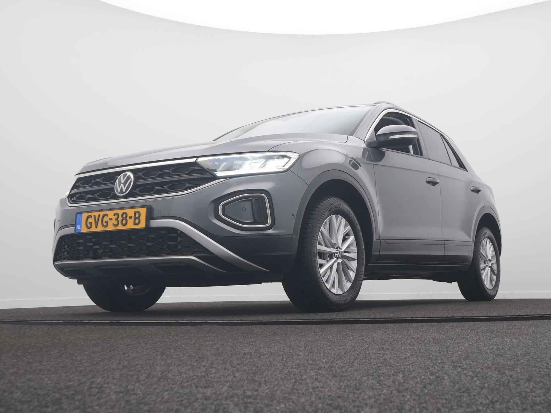 Volkswagen T-Roc 1.0 TSI Life Navi / Clima / Sensoren / Stoelverwarming - 9/39