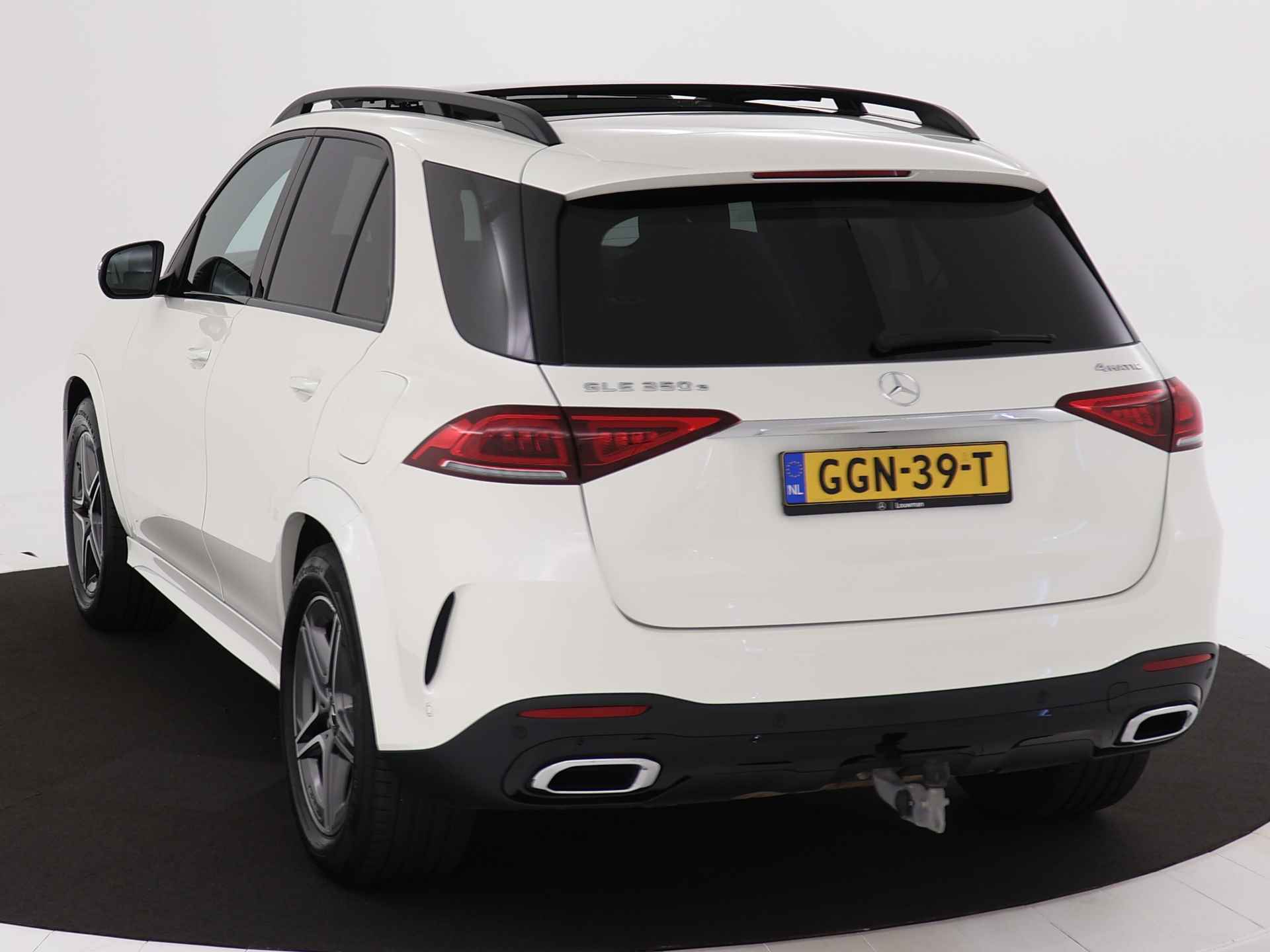 Mercedes-Benz GLE 350 e AMG Plug-In Hybride | Panoramadak | Trekhaak | Memory Stoelen | Distronic | Inclusief 24 maanden Mercedes-Benz Certified garantie voor Europa. - 17/46