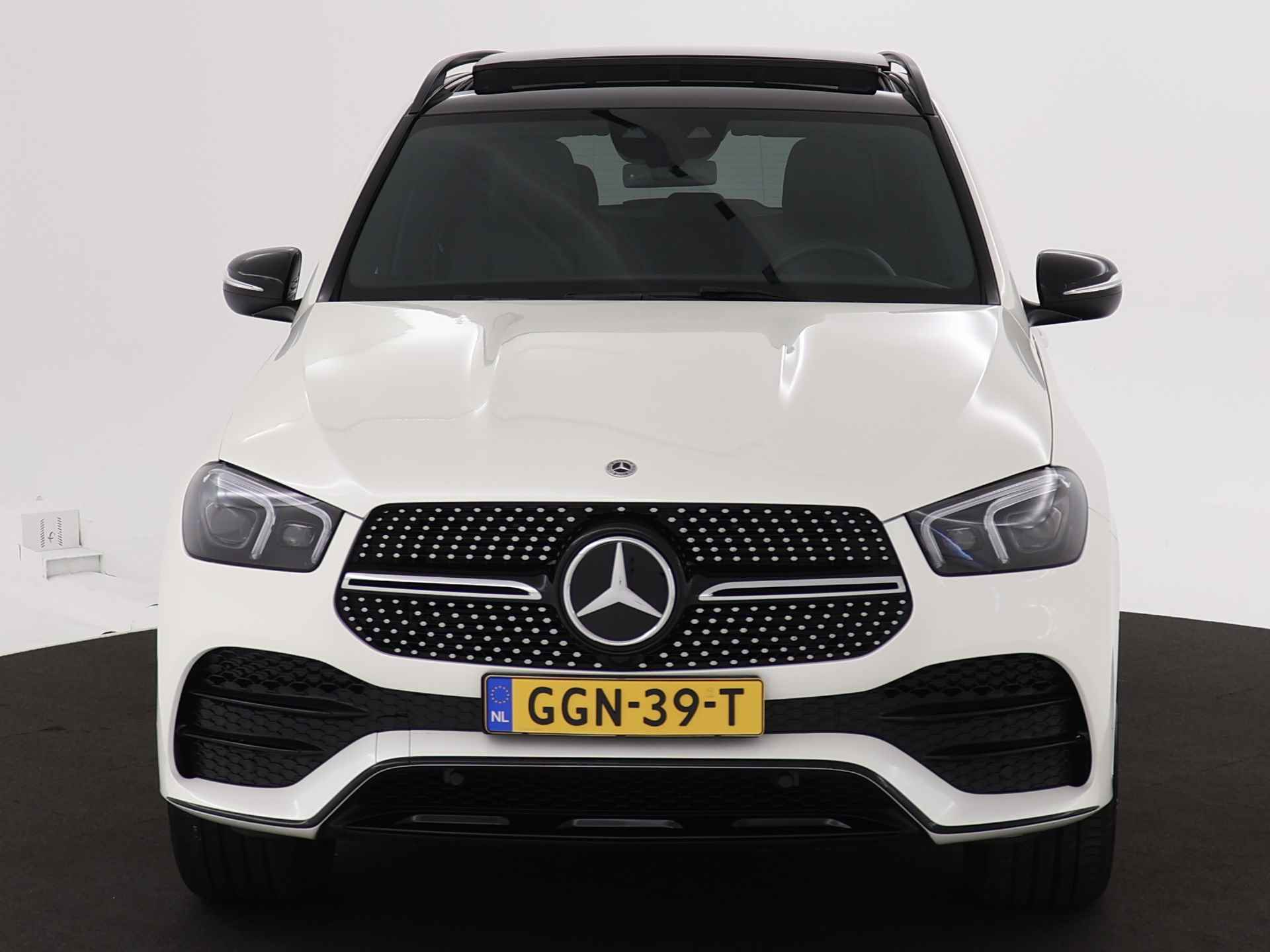 Mercedes-Benz GLE 350 e AMG Plug-In Hybride | Panoramadak | Trekhaak | Memory Stoelen | Distronic | Inclusief 24 maanden Mercedes-Benz Certified garantie voor Europa. - 28/46