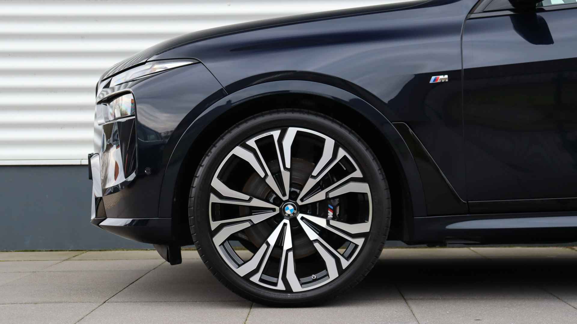 BMW X7 xDrive40d M-Sport Pro | Sky Lounge | Massage | Bowers & Wilkins | Standkachel | Stoelventilatie | - 4/47