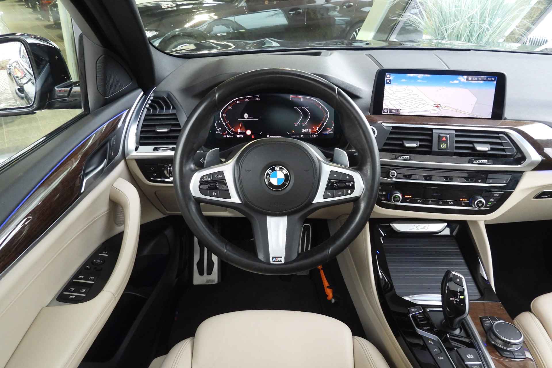 BMW X4 xDrive20i High Executive M Sport Automaat / Panoramadak / Trekhaak / Sportstoelen / Adaptieve LED / Parking Assistant Plus / M Sportonderstel - 32/47