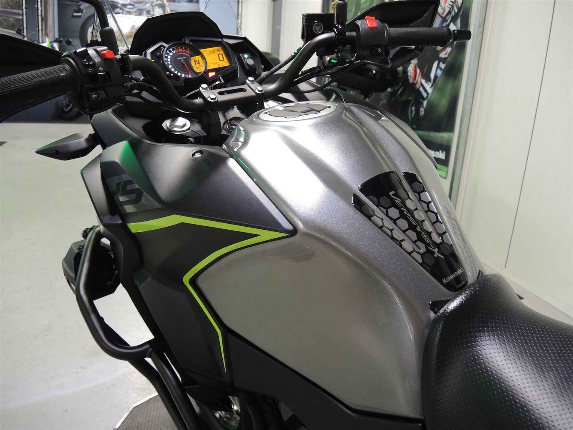 Kawasaki Versys X 300 - 2021 - 8/17