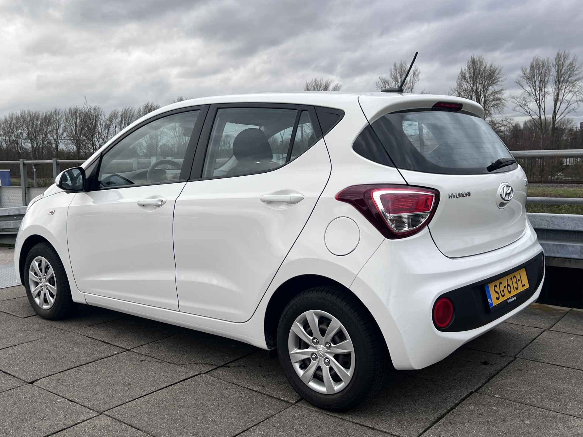 Hyundai i10 1.0i Comfort | Airco | Navigatie - 4/26