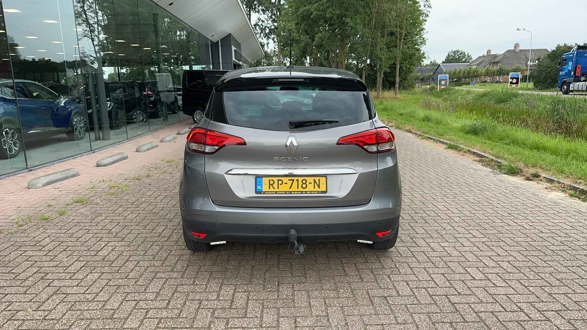 Renault Scénic 1.2 TCe 130 Intens | Trekhaak | Panoramadak | Parkeersensoren voor, zij en achteruitrijcamera - 5/14