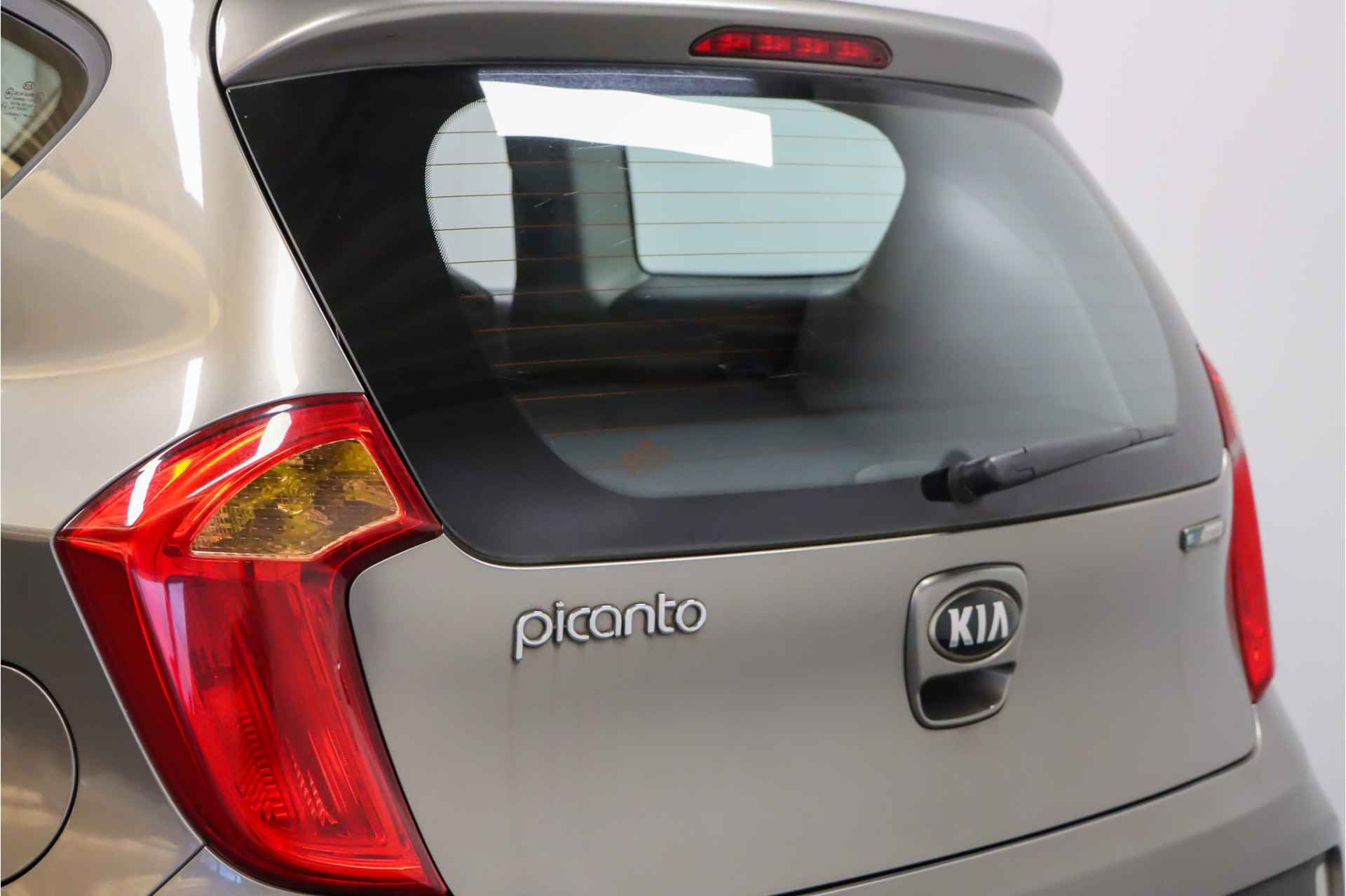 Kia Picanto 1.0 CVVT ISG Airco - 15/35