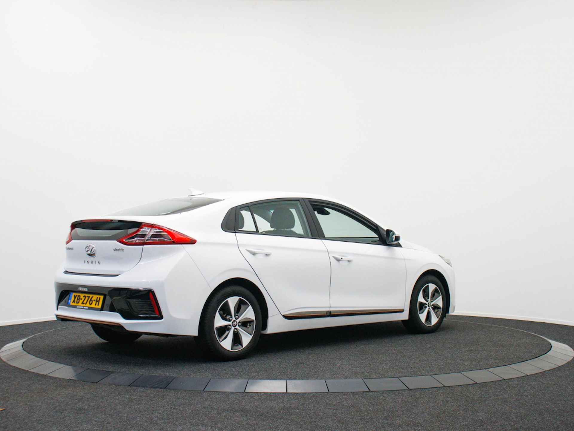 Hyundai IONIQ Comfort EV | Navigatie | Camera | Adapt. Cruise control - 7/46