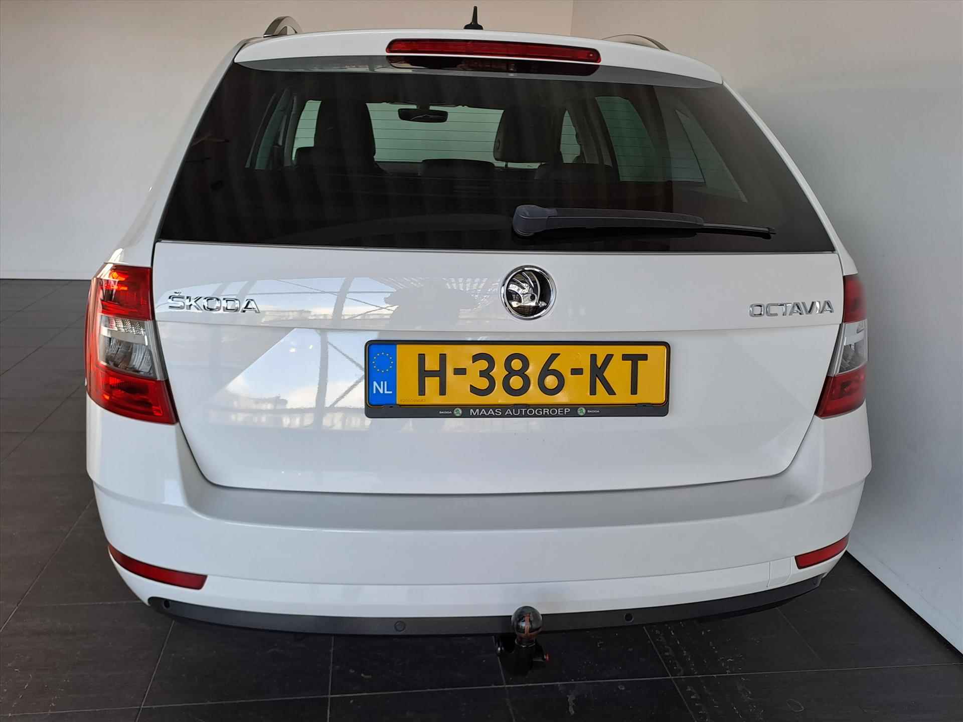 Skoda Octavia Combi 1.5 TSI Greentech 150pk DSG-7 Business Edition - 4/26