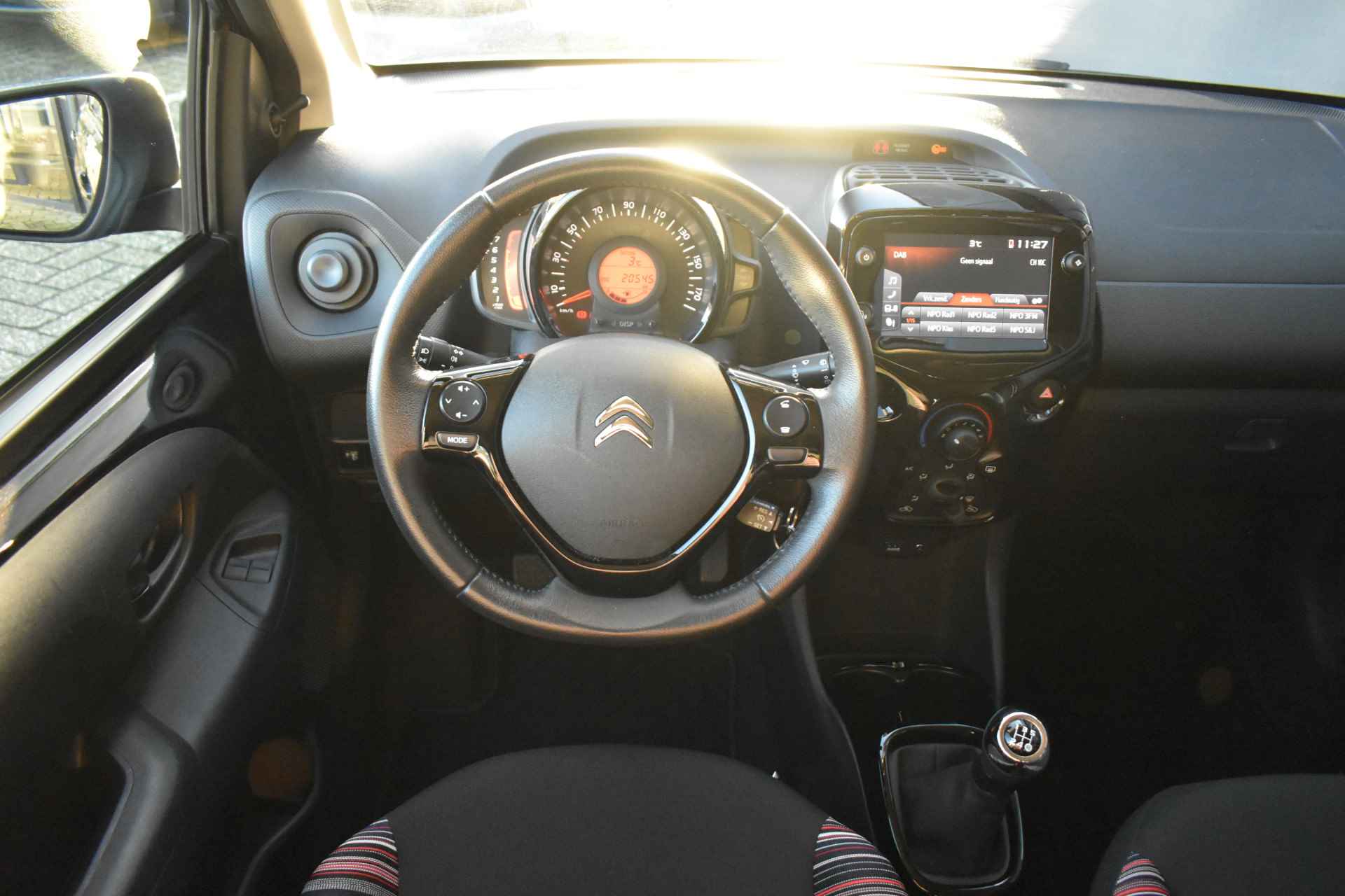 Citroën C1 1.0 VTi Feel | Navigatie By App | Achteruitrijcamera | Bluetooth | Airco | Snelheidsbegrenzer | Elektr. Ramen | !! - 12/39