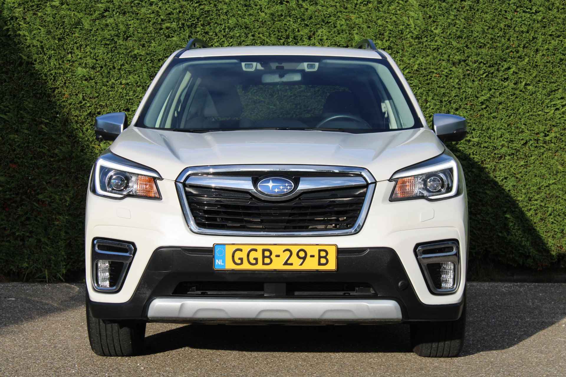 Subaru Forester 2.0i e-BOXER Luxury | Stoelverwarming | Keyless entry | elektrisch verstelbare stoelen | achteruitrijcamera | - 8/24