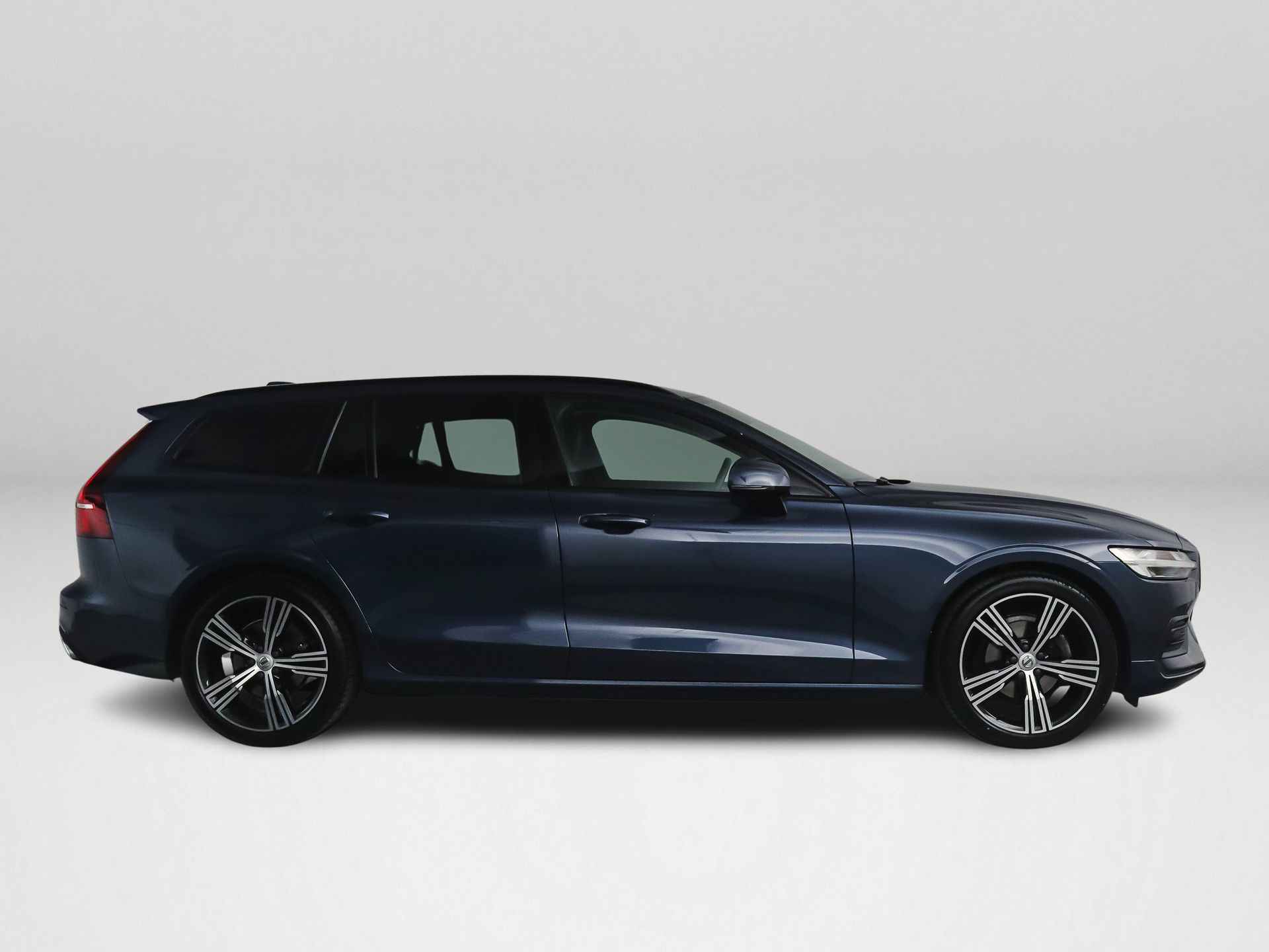 Volvo V60 D4 Aut. Momentum | Panoramadak | Harman Kardon | Head-up display | Parkeercamera - 5/39