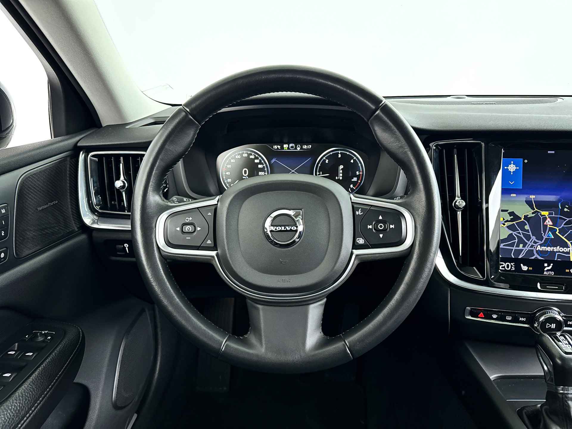 Volvo V60 D4 Aut. Momentum | Panoramadak | Harman Kardon | Head-up display | Parkeercamera - 9/39