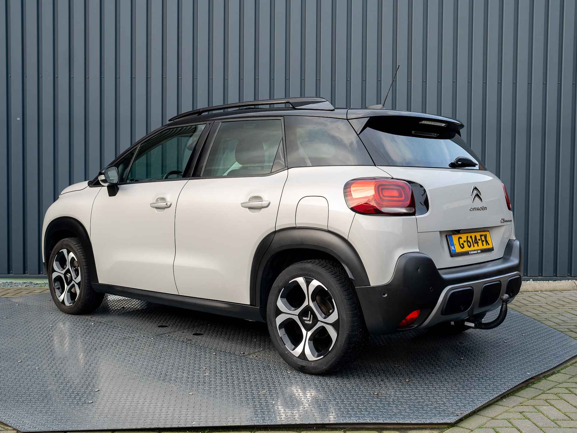 Citroën C3 Aircross 1.2 PureTech S&S Shine | Panodak | Trekhaak afnb. | Head Up | Stoelverw. | Prijs Rijklaar!! - 49/52