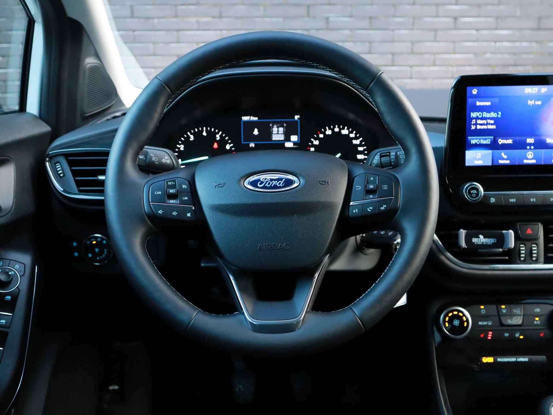 Ford Puma 1.0 EcoBoost Hybrid Titanium 125pk | DEMO | direct leverbaar | Stoel- stuur en voorruitverwarming | Verlengde garantie | 17 inch ST Line velgen | Navigatie | Cruise control - 24/53