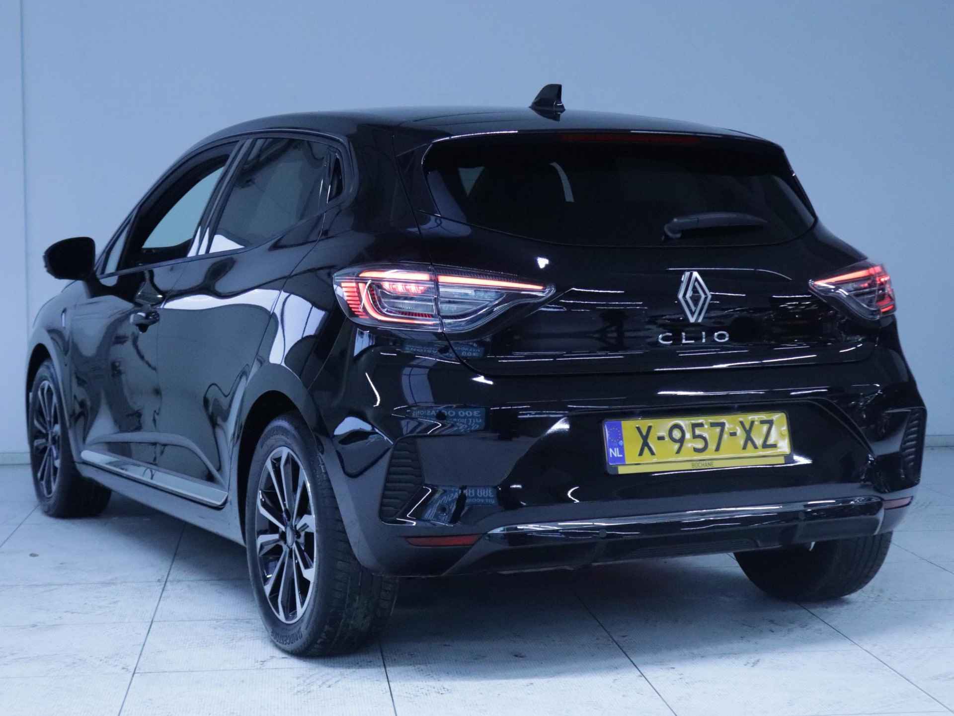 Renault Clio 1.6 E-Tech Full Hybrid 145 Techno | 360° Rondomzichtcamera | Bose Audio | Cruise Control Adaptief - 7/26