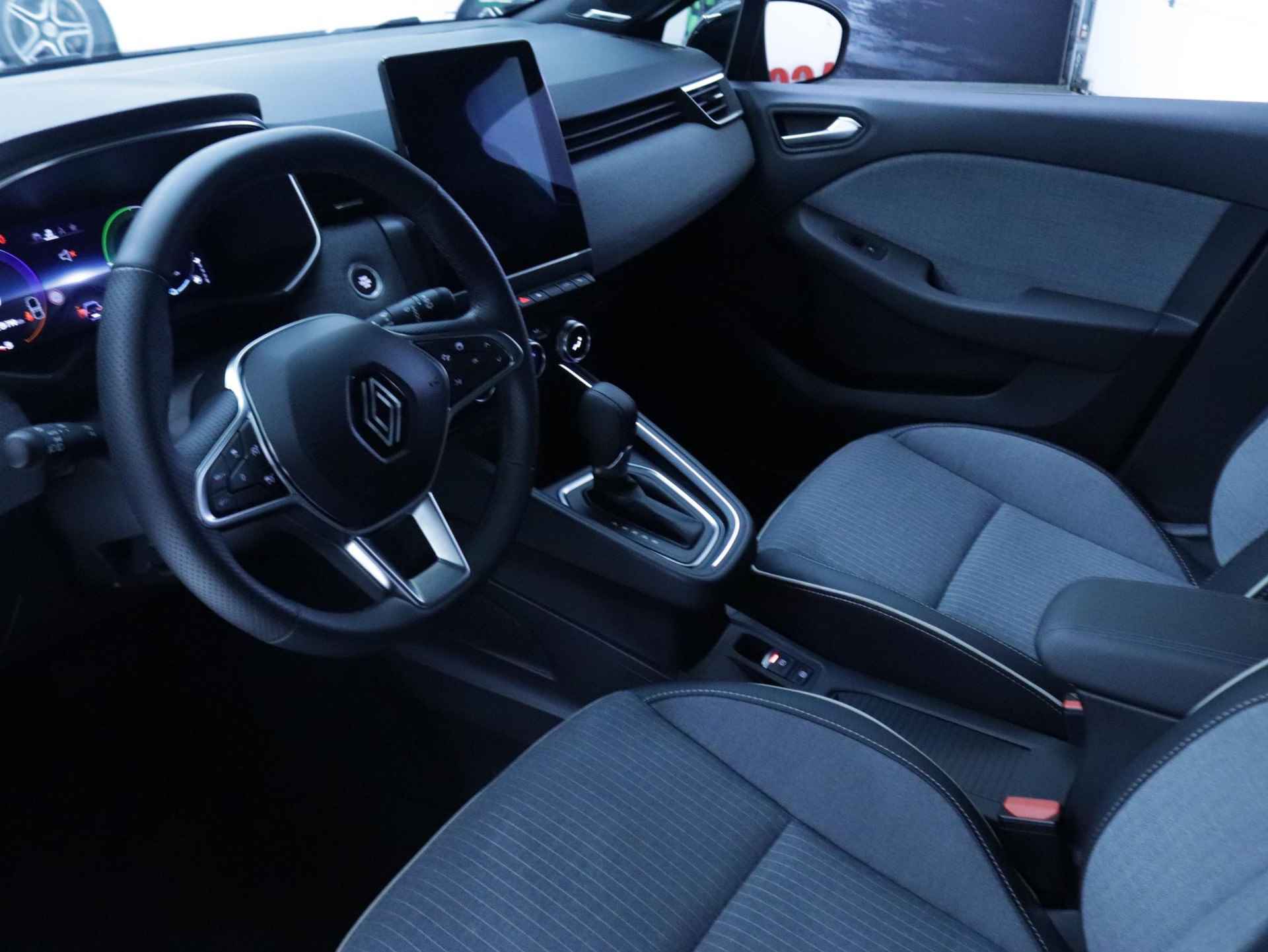 Renault Clio 1.6 E-Tech Full Hybrid 145 Techno | 360° Rondomzichtcamera | Bose Audio | Cruise Control Adaptief - 17/26