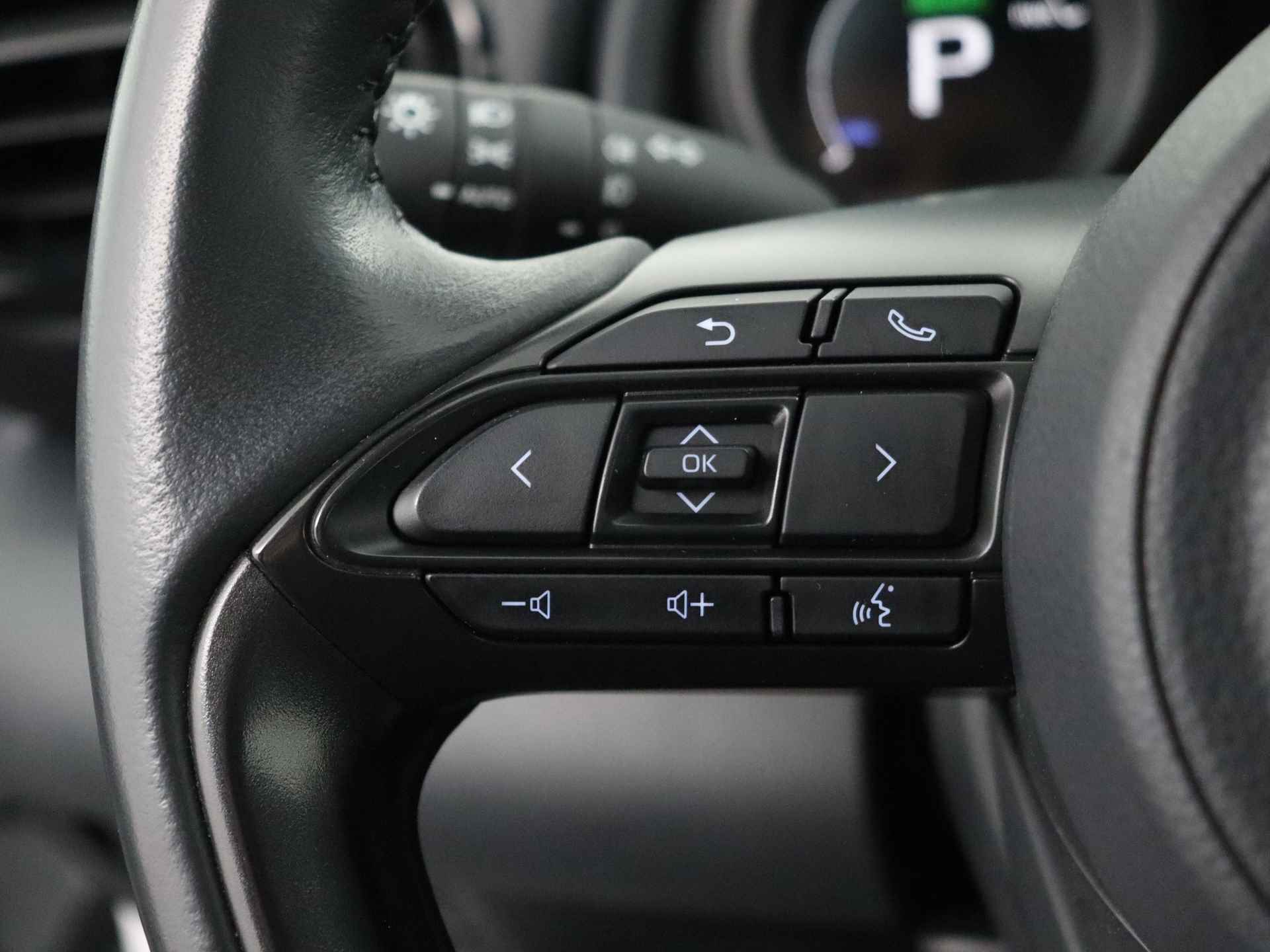 Toyota Yaris 1.5 Hybrid Dynamic | Navigatie | Apple CarPlay | Trekhaak | Camera | - 21/41