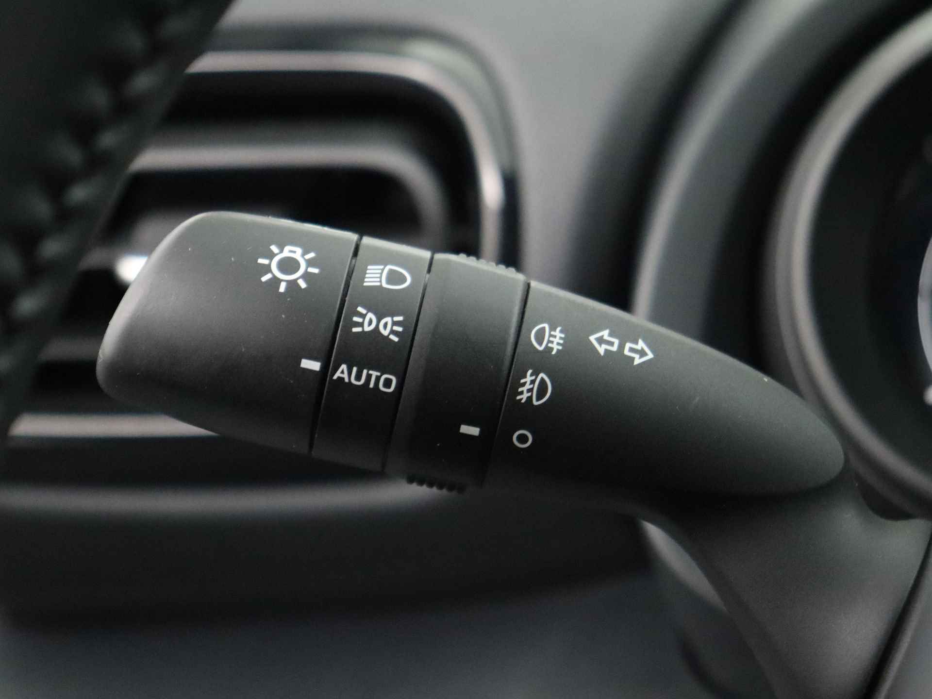 Toyota Yaris 1.5 Hybrid Dynamic | Navigatie | Apple CarPlay | Trekhaak | Camera | - 23/41
