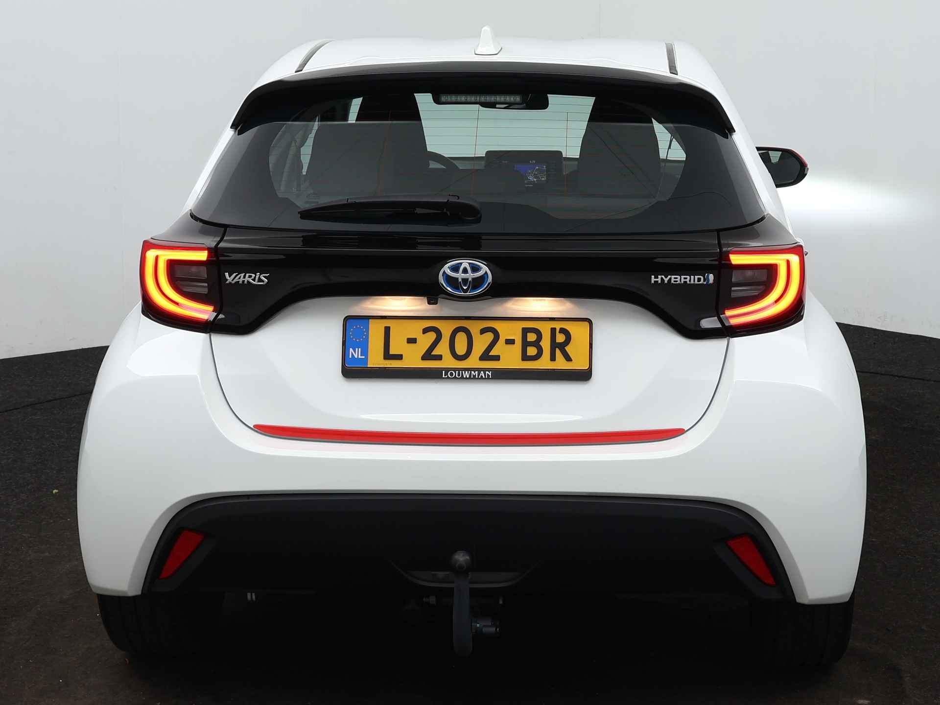 Toyota Yaris 1.5 Hybrid Dynamic | Navigatie | Apple CarPlay | Trekhaak | Camera | - 28/41