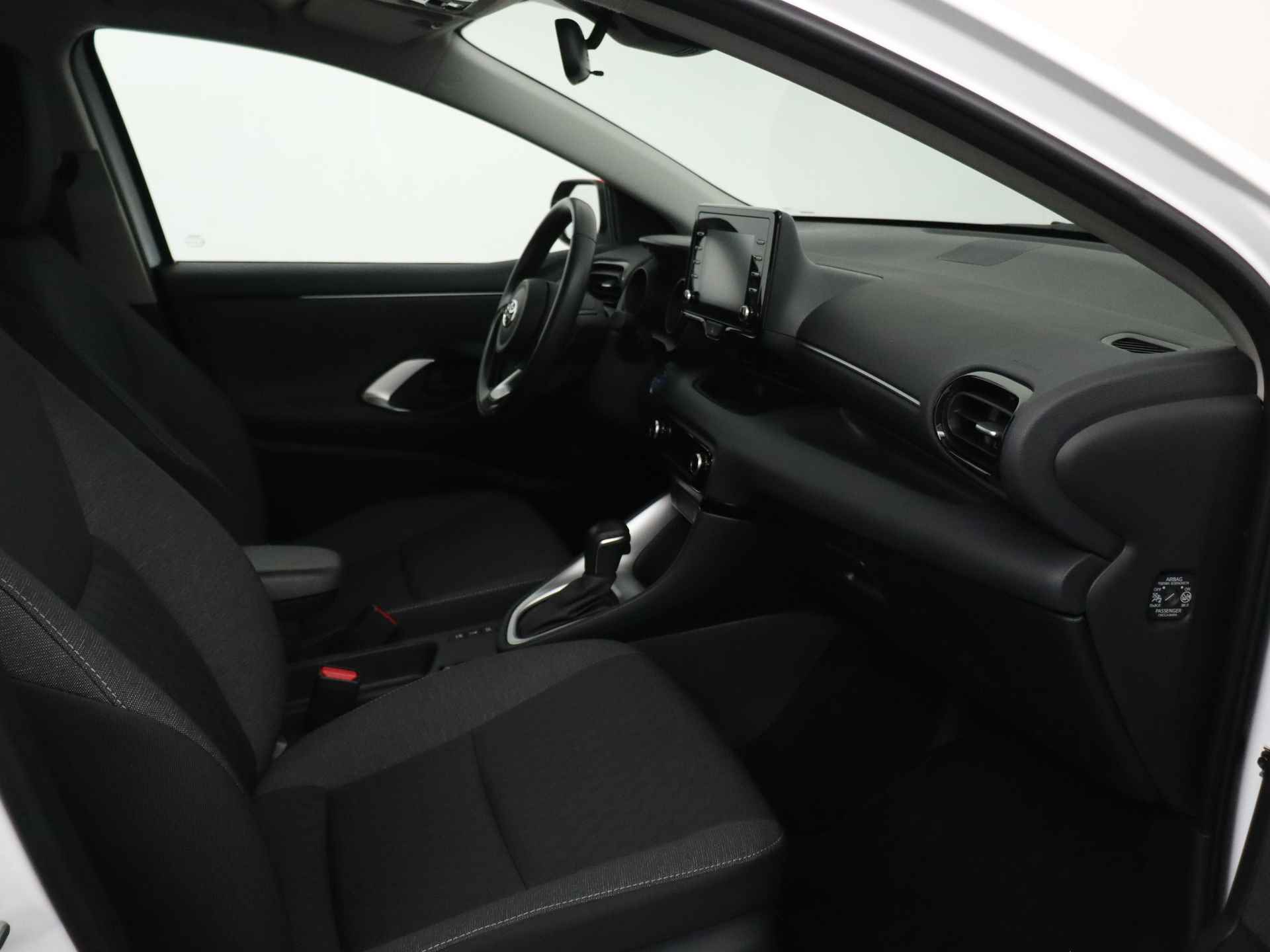 Toyota Yaris 1.5 Hybrid Dynamic | Navigatie | Apple CarPlay | Trekhaak | Camera | - 29/41