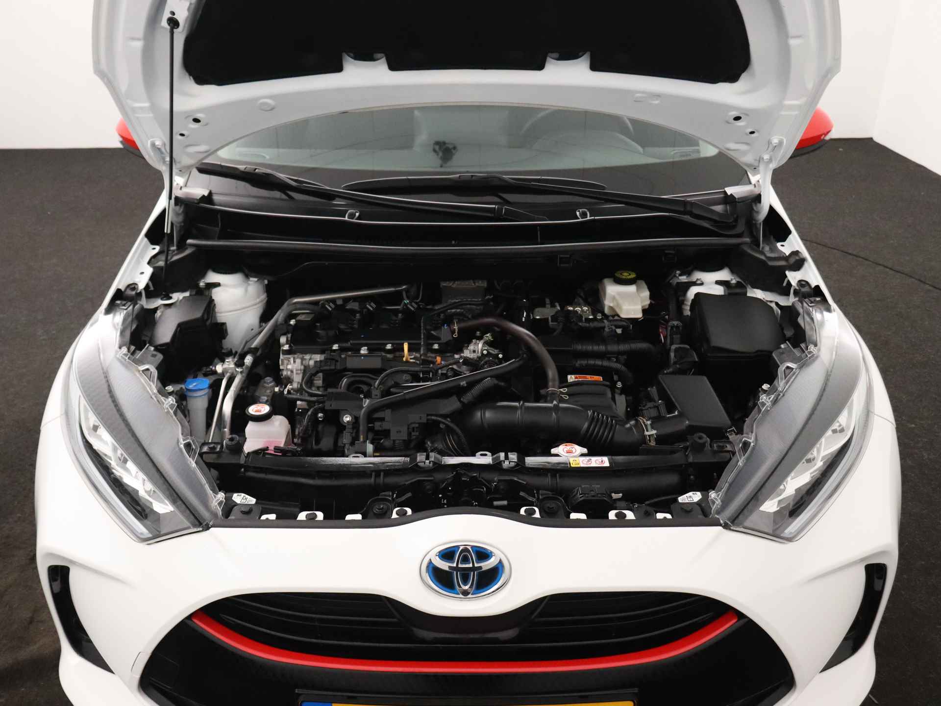 Toyota Yaris 1.5 Hybrid Dynamic | Navigatie | Apple CarPlay | Trekhaak | Camera | - 38/41