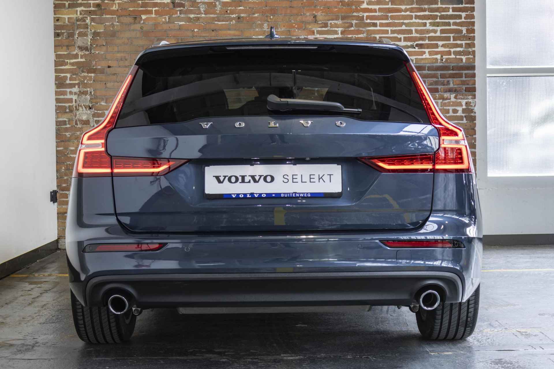 Volvo V60 B4 Automaat Business Pro | Blind Spot | Parkeercamera | Park Assist voor en achter | Adaptive cruise control | Extra getint glas | Keyless entree - 5/40