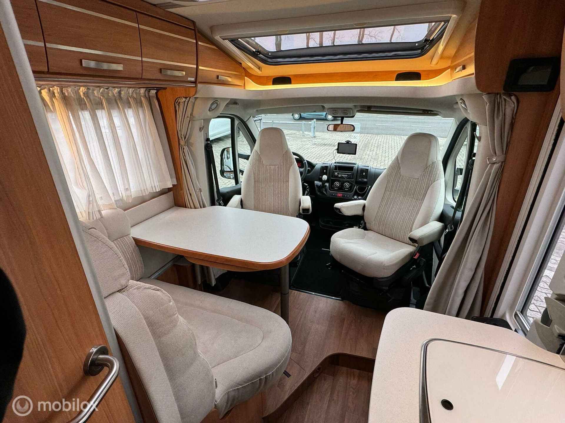 Hymer EXT 414 Automaat Dwarsbed EP Levelsysteem Zonnepaneel - 10/29