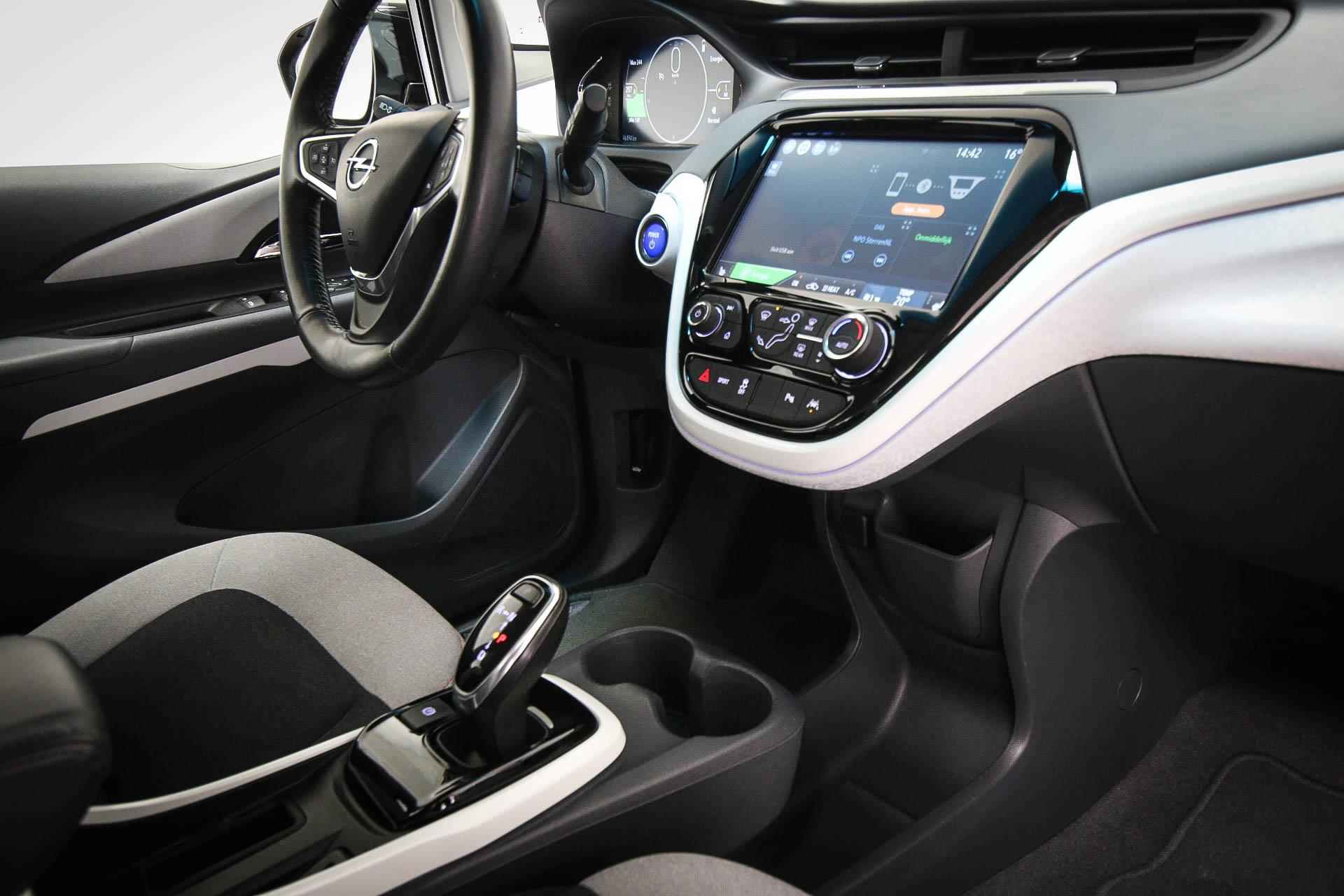 Opel Ampera-e Business executive 60 kWh | CLIMA | STUURWIELVERW. | CRUISE | DAB | APPLE | PDC | 17" - 3/54