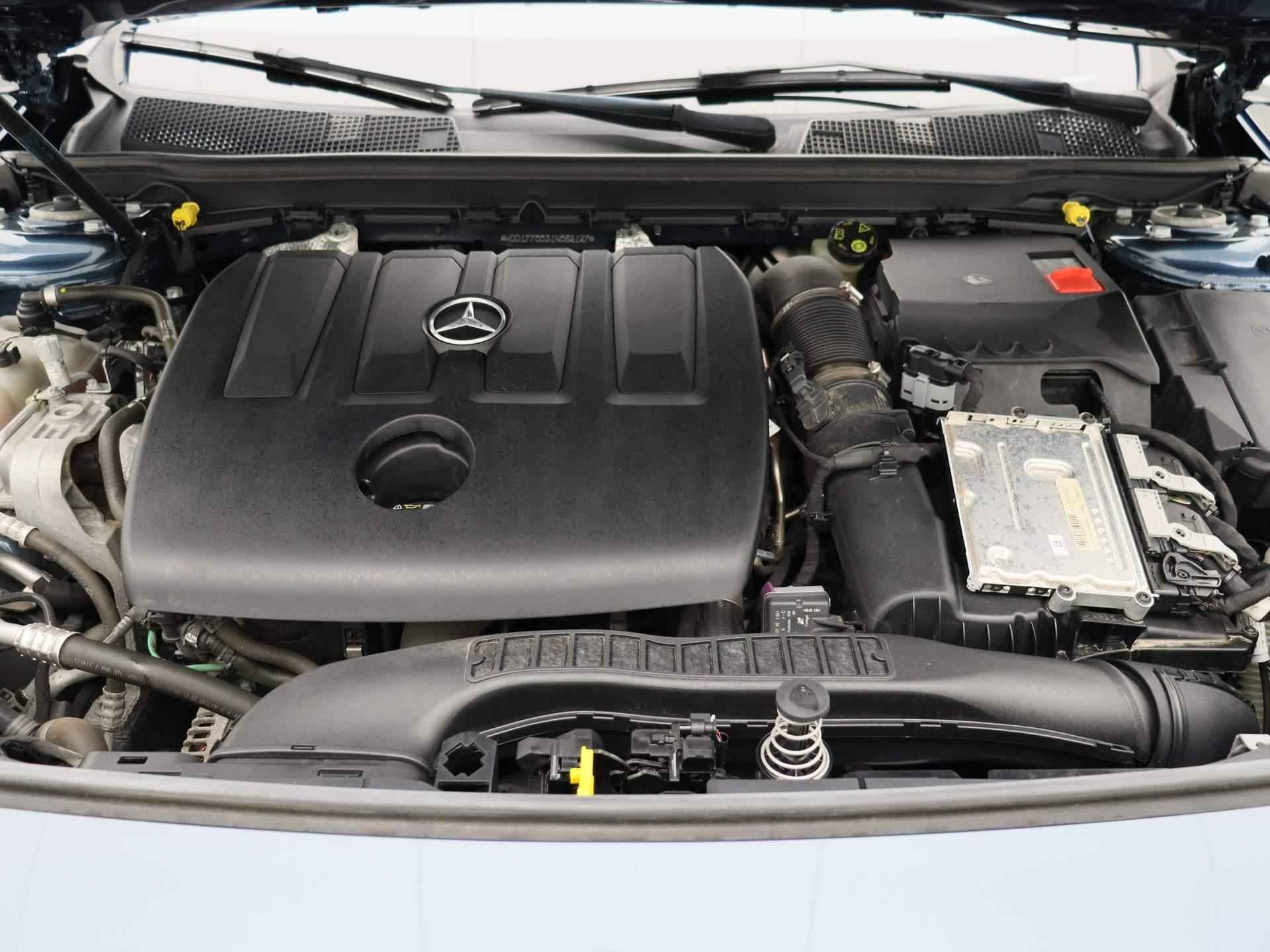 Mercedes-Benz A-klasse 180 d Business Solution | Navi | Cruise | PDC V+A | LED | Camera | Wide Screen | Half-Leder | Comfort Stoelen | - 36/39