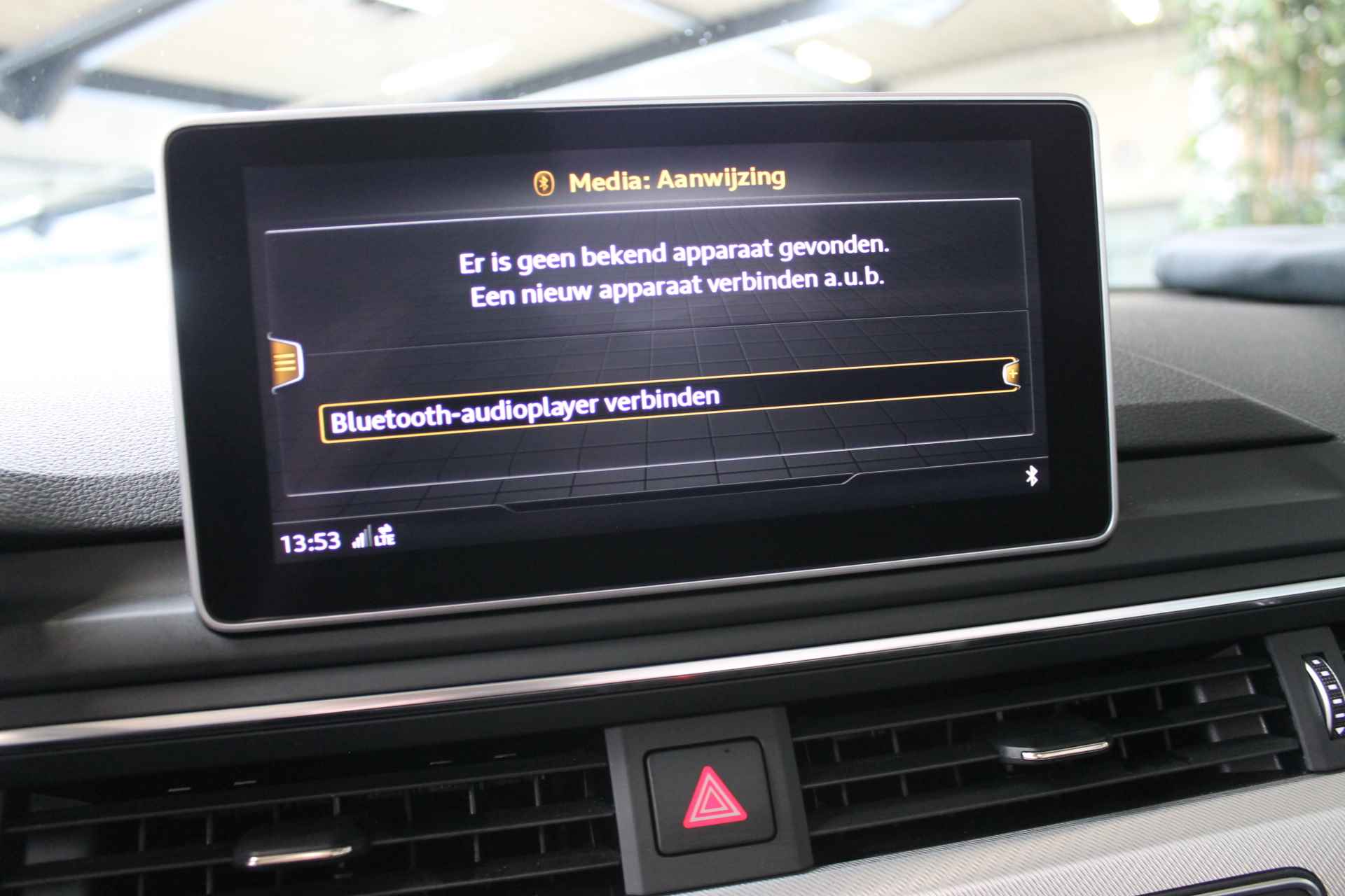 Audi A5 Cabriolet 2.0 TFSI 252pk MHEV Sport Pro Line S-line Nekverwarming/Lederen bekleding/Wegklapbare trekhaak/360° camera/Adaptive Cruise Control/Lane assist/DAB tuner 100% (Dealer) onderhouden label - 14/45