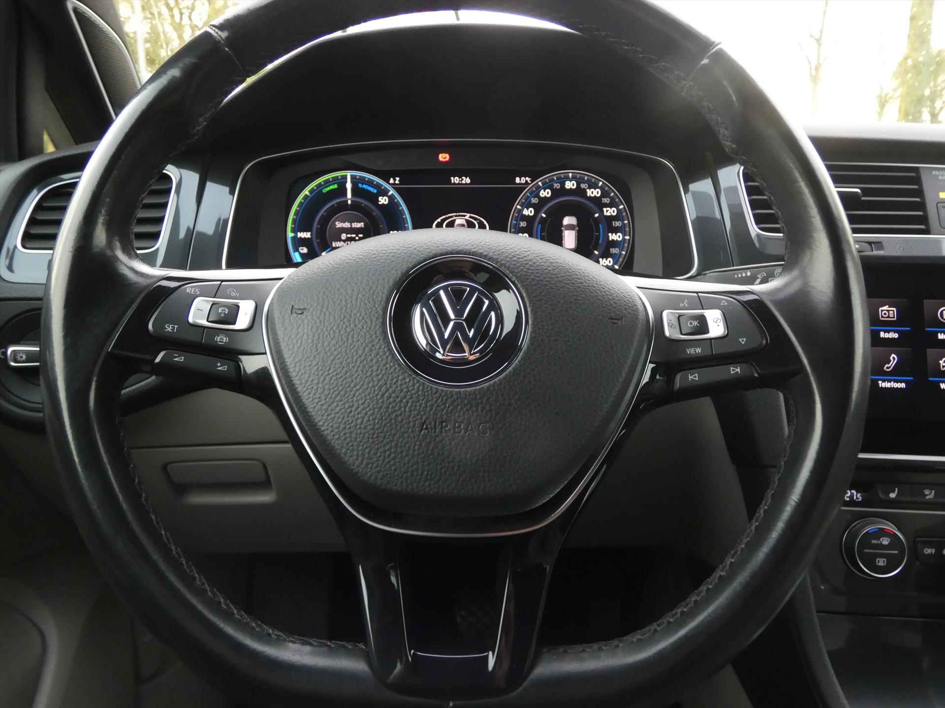 VOLKSWAGEN e-Golf e-Golf 36kWh E-DITION | Warmtepomp | DynAudio | Keyless | Led Plus | - 17/40