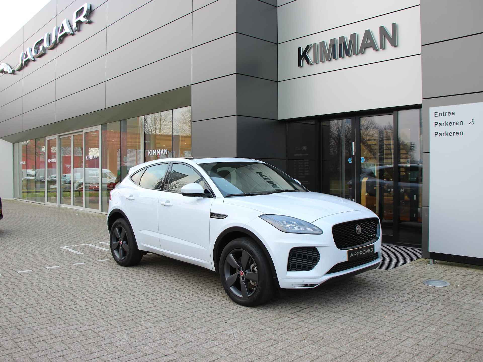 Jaguar E-PACE 2.0 P200 AWD Chequered Flag - 2/30