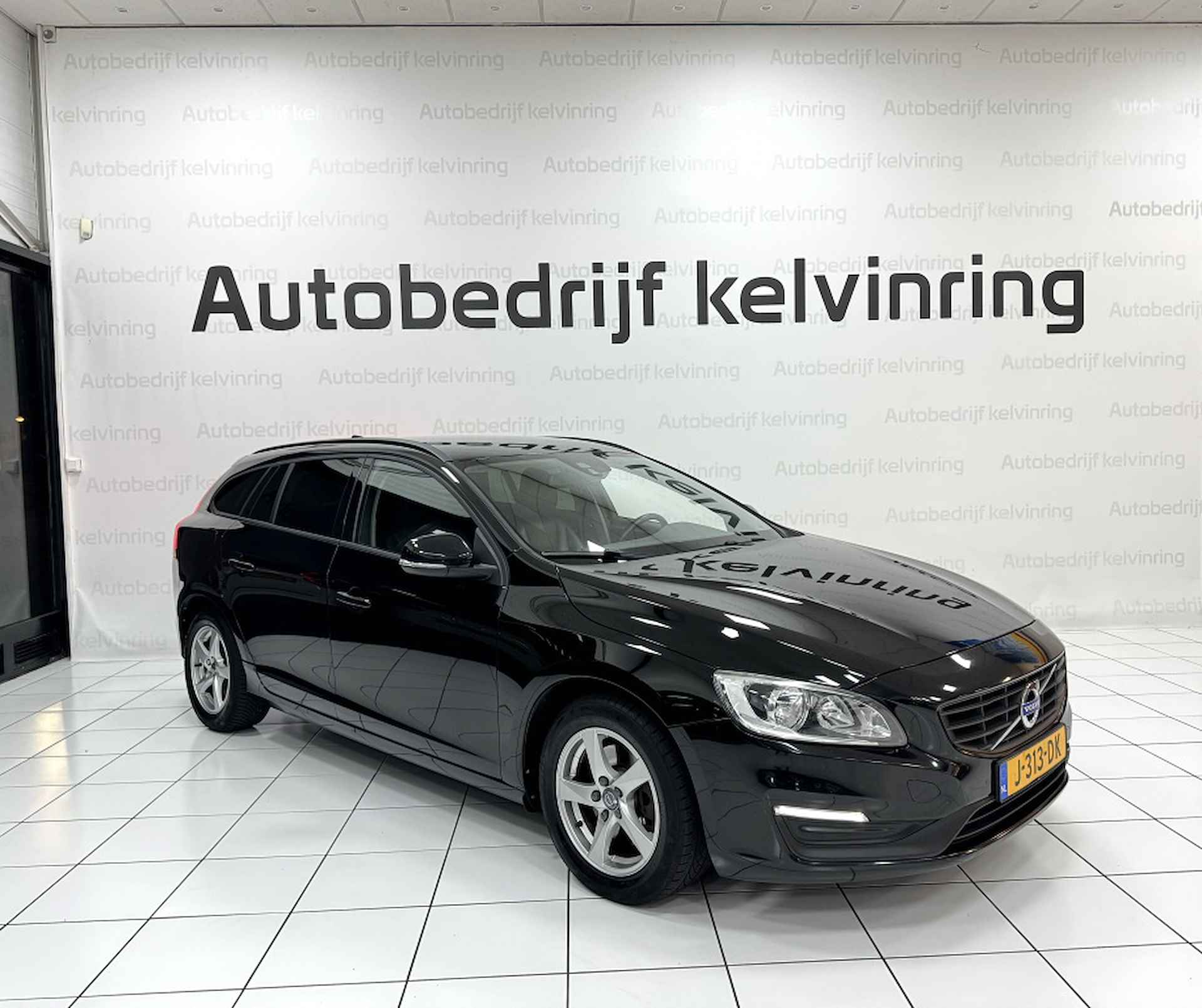 Volvo V60 2.0 D2 Kinetic Bovag garantie Automaat - 4/34