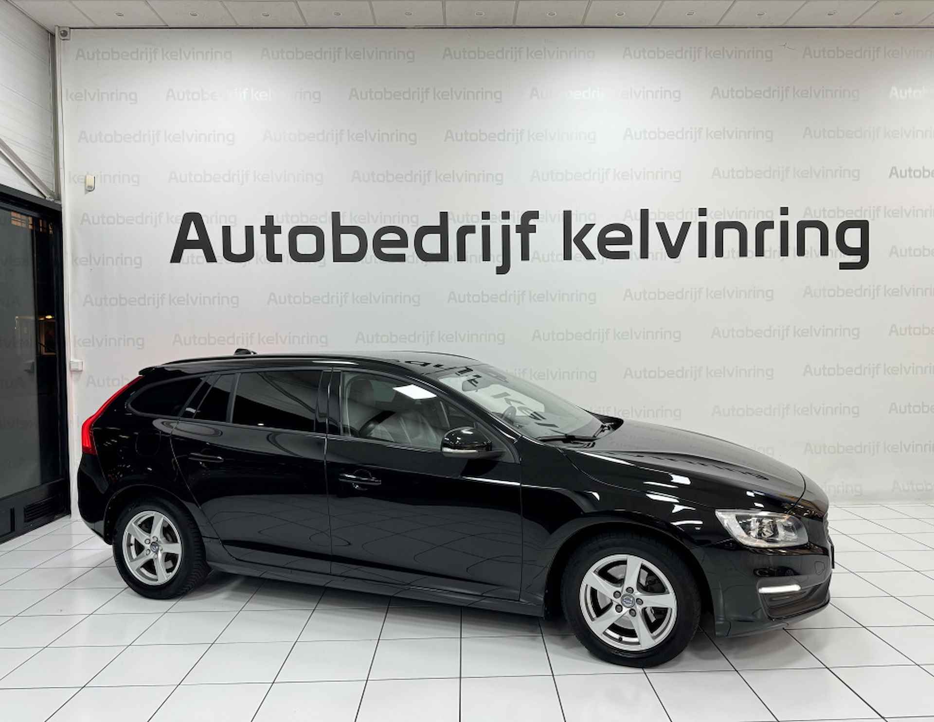 Volvo V60 2.0 D2 Kinetic Bovag garantie Automaat - 8/34