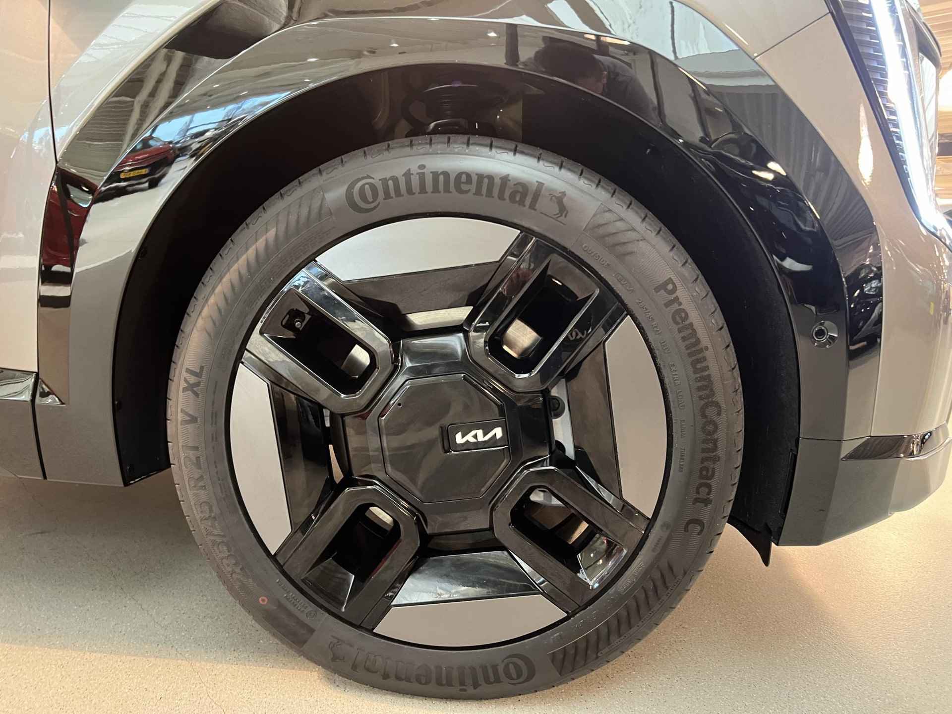 Kia EV9 Launch Edition GT-Line AWD 100 kWh | Te Bestellen! | Digitale Binnenspiegel | 360 Graden Camera | Stuurverwarming | Stoelverwarming-/Ventilatie V & A | Elektrische Achterklep | 21" LM Zwarte Velgen | - 10/59