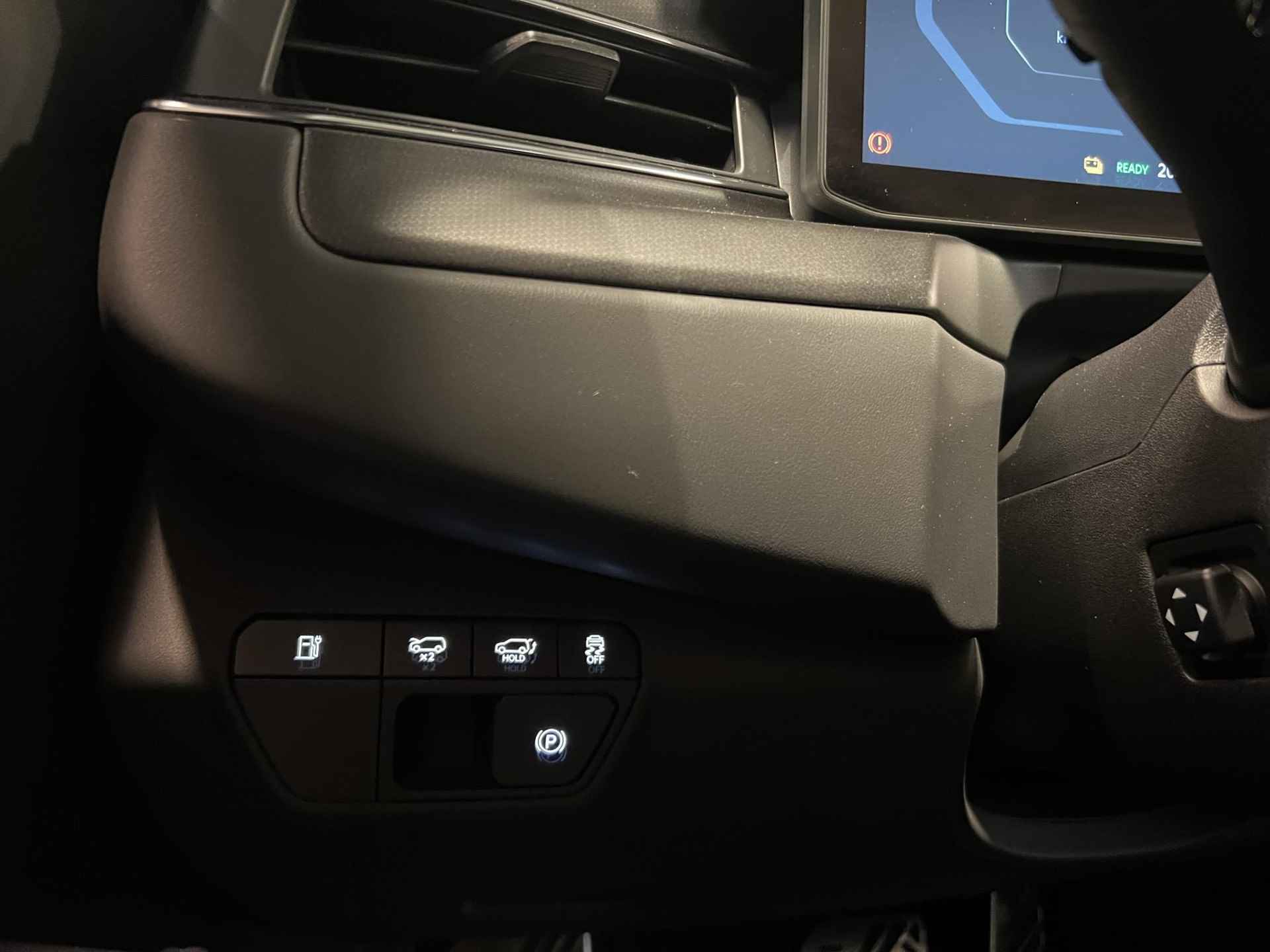Kia EV9 Launch Edition GT-Line AWD 100 kWh | Te Bestellen! | Digitale Binnenspiegel | 360 Graden Camera | Stuurverwarming | Stoelverwarming-/Ventilatie V & A | Elektrische Achterklep | 21" LM Zwarte Velgen | - 38/59