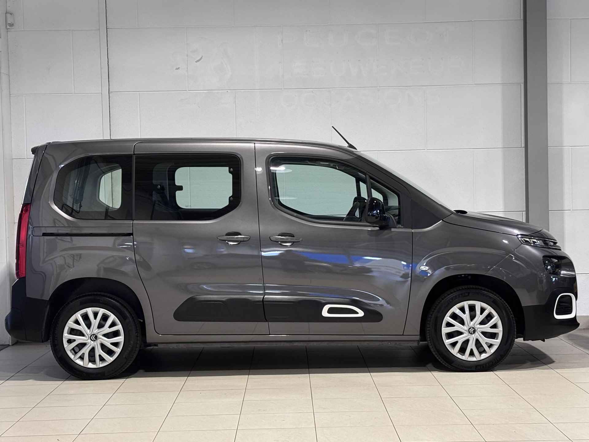 Citroën Berlingo MPV Feel Pack 1.2 PureTech 110pk H6 | NAVI | CLIMA | CAMERA | KEYLESS ENTRY | STOELVERW. | DAB+ | - 11/61