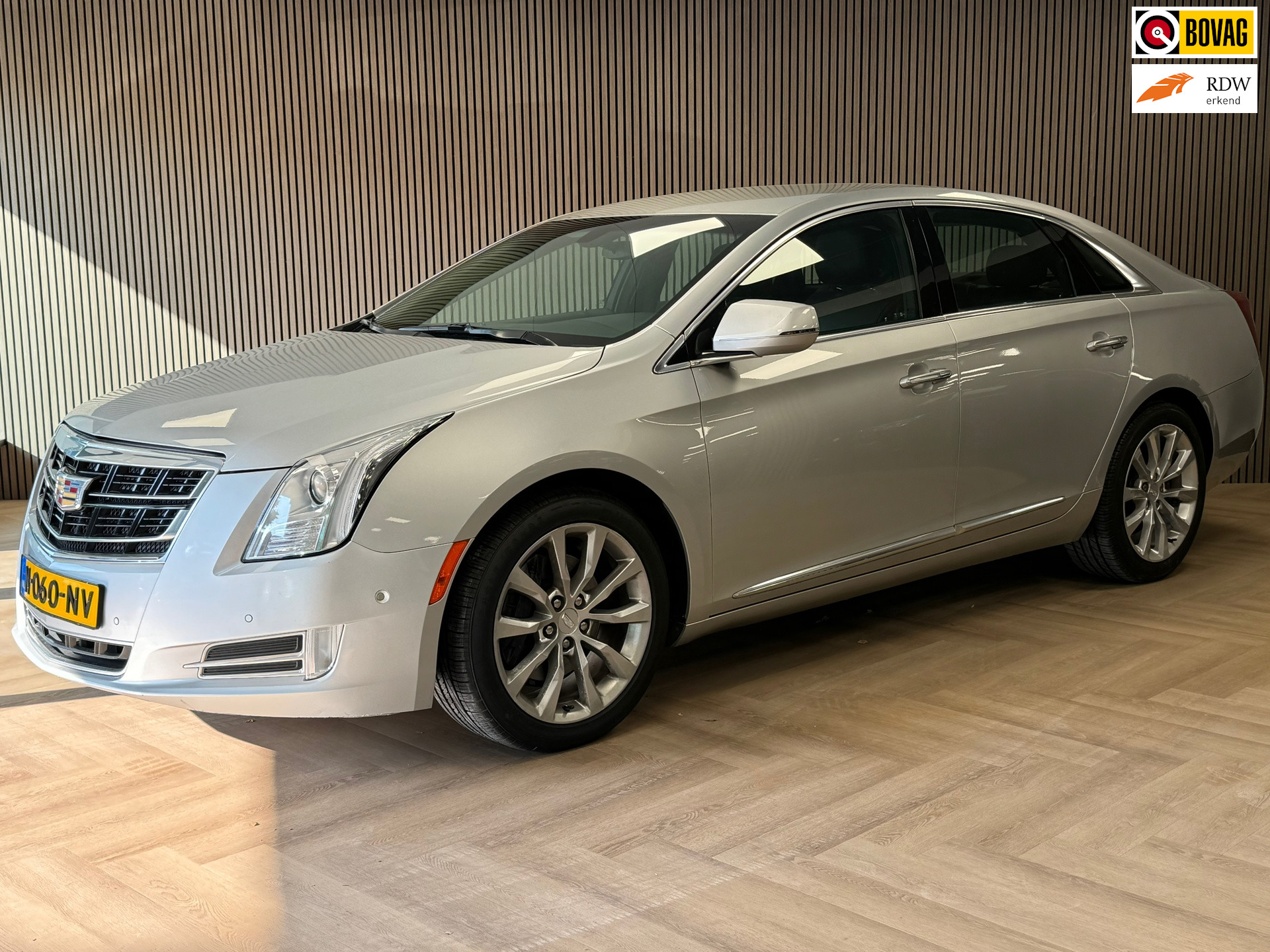 Cadillac XTS Aut. AIRCO PDC CAMERA CRUISE LEDER KEYLESS STUUR/STOELVERWARMING