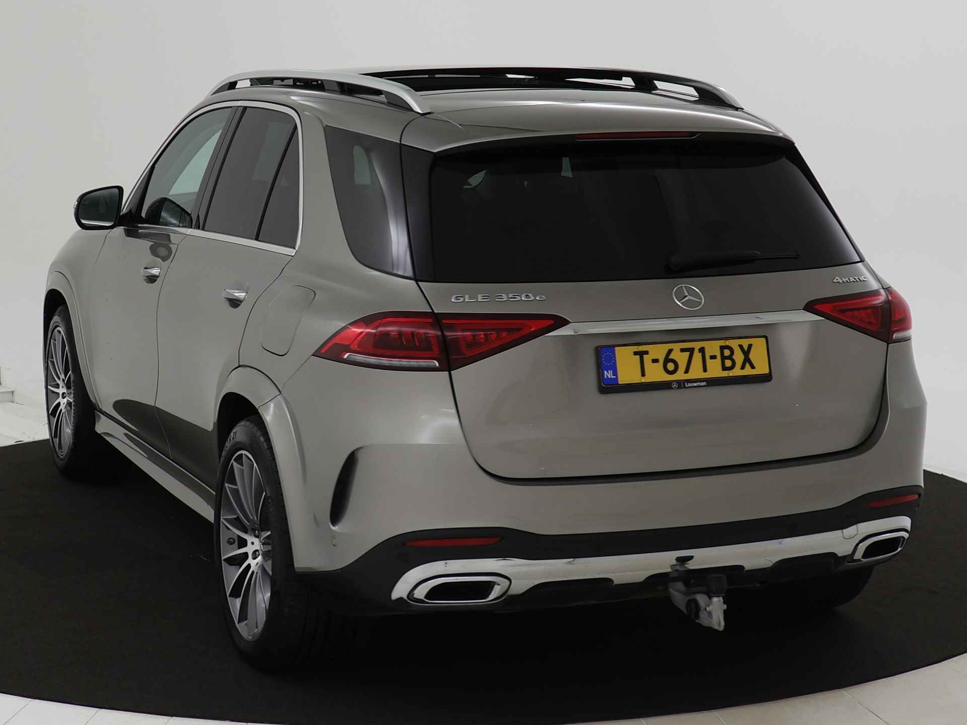 Mercedes-Benz GLE 350 e 4-MATIC AMG Sportpakket | Trekhaak | Panoramadak | Burmester Sound | Memory | Keyless Go | Dode Hoek Ass | Stoelverwarming V+A | 360 gr Camera | Inclusief 24 maanden MB Certified garantie voor Europa. - 17/46