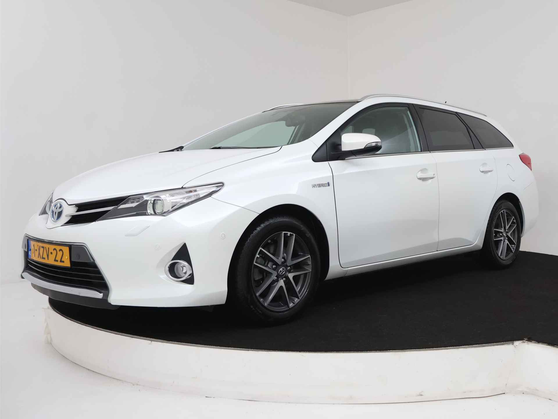 Toyota Auris Touring Sports 1.8 Hybrid Lease | Panoramadak | Leder | Navigatie | LM velgen | Camera | Stoelverwarming | Cruise Control | Climate Control | Parkeersensoren | - 15/41