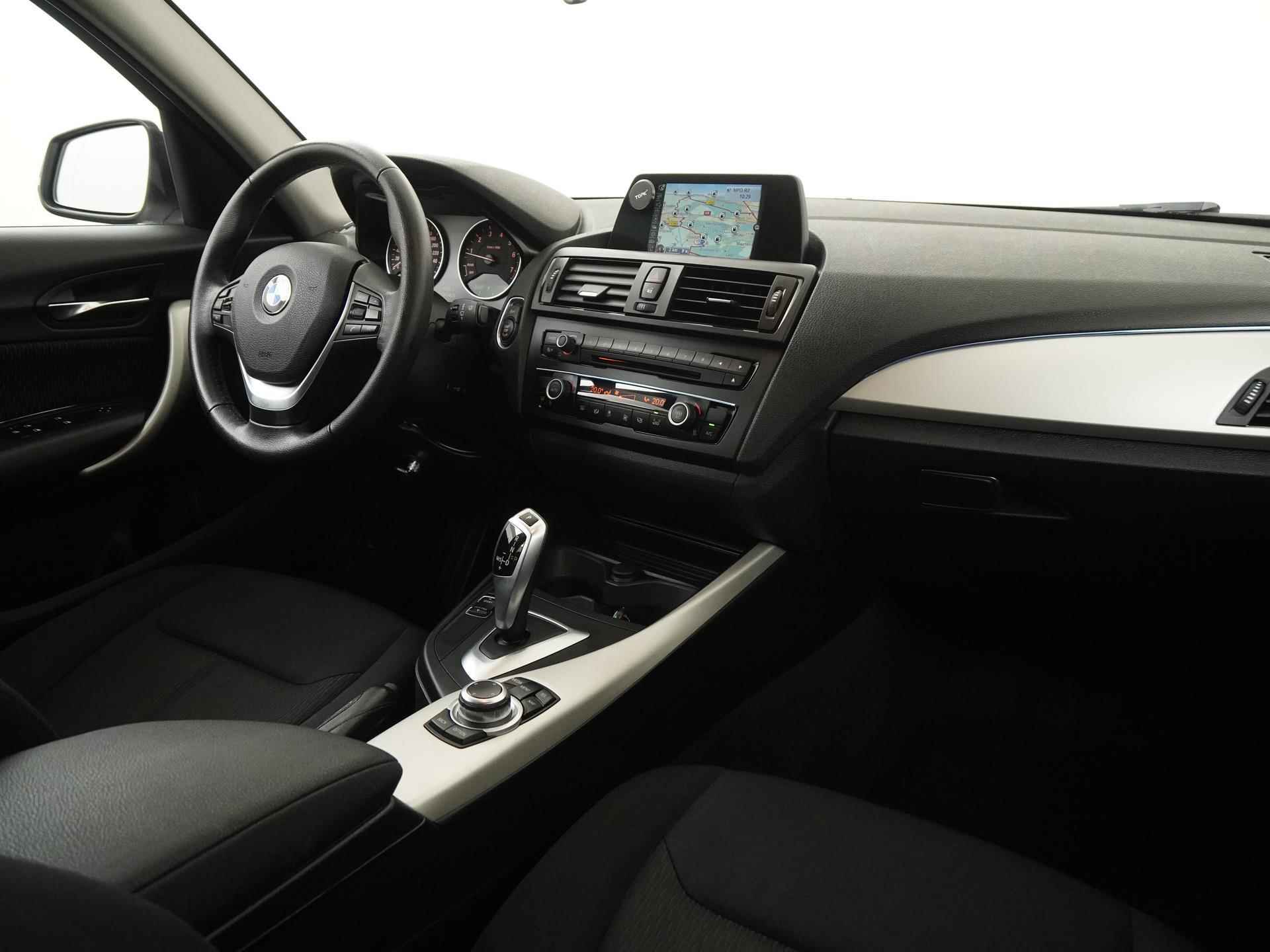 BMW 1-serie 116i Executive Automaat | Navigatie | Zondag Open! - 2/36