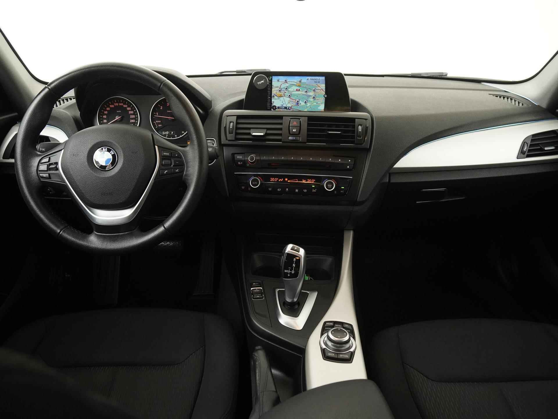 BMW 1-serie 116i Executive Automaat | Navigatie | Zondag Open! - 5/36