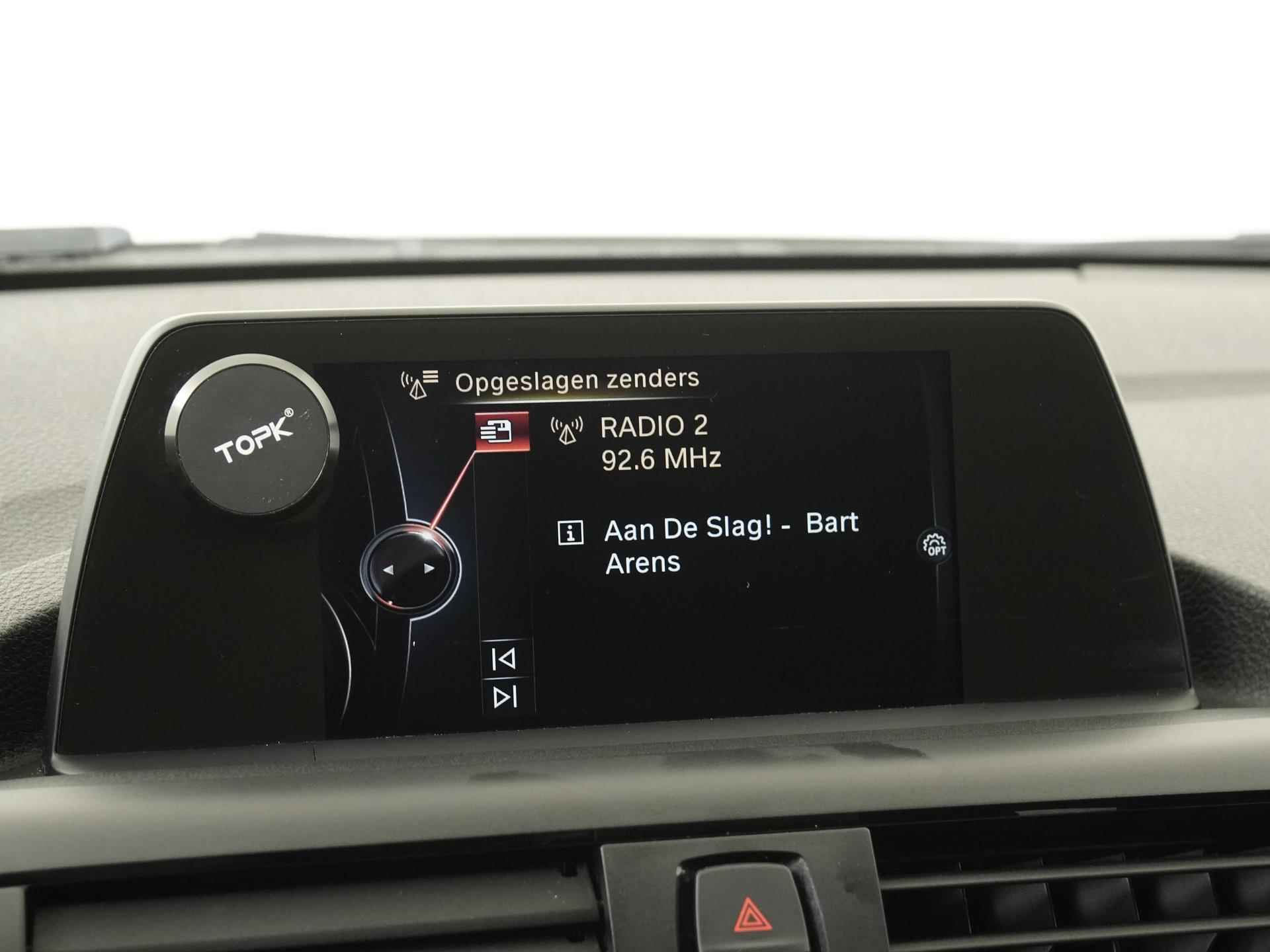 BMW 1-serie 116i Executive Automaat | Navigatie | Zondag Open! - 14/36