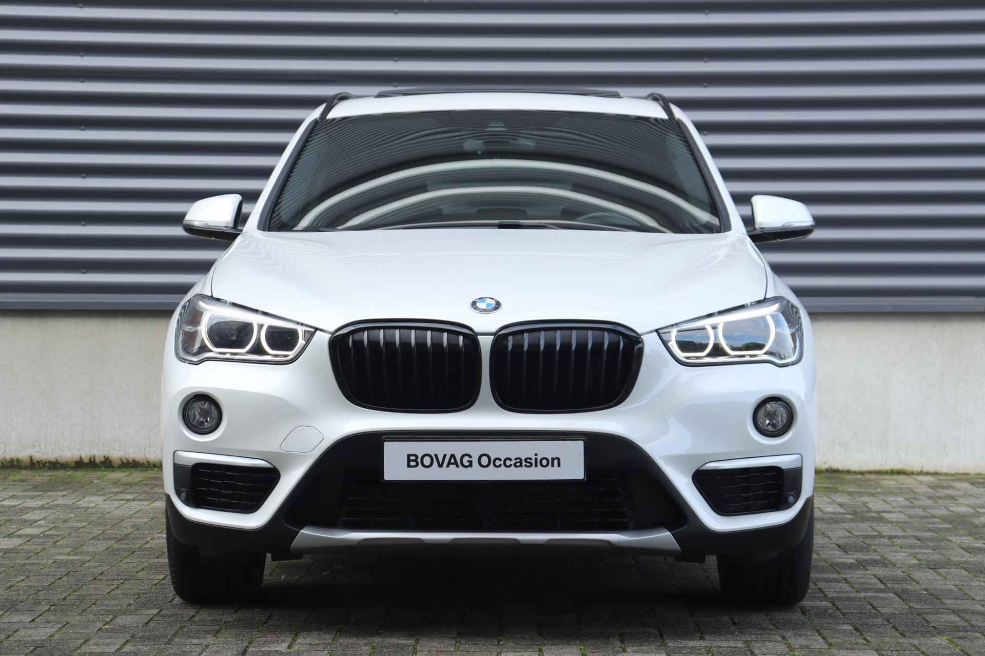 BMW X1 xDrive20i | High Executive | X-Line | Trekhaak | Panodak | Harman Kardon | Elektr. Voorstoelen | Achteruitrijcamera | Head-Up | 18''LMV - 3/38