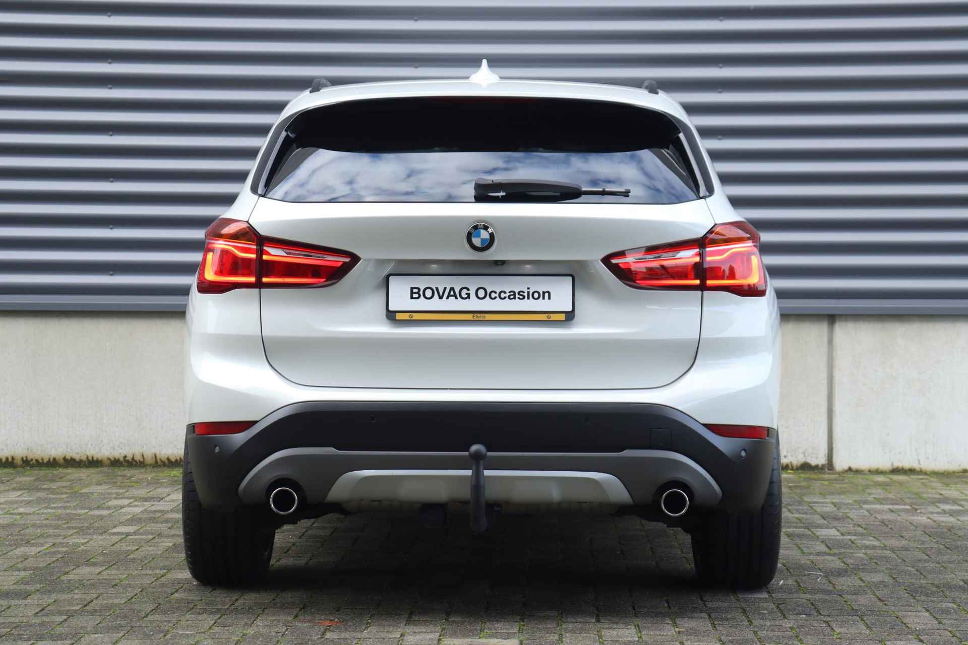 BMW X1 xDrive20i | High Executive | X-Line | Trekhaak | Panodak | Harman Kardon | Elektr. Voorstoelen | Achteruitrijcamera | Head-Up | 18''LMV - 4/38