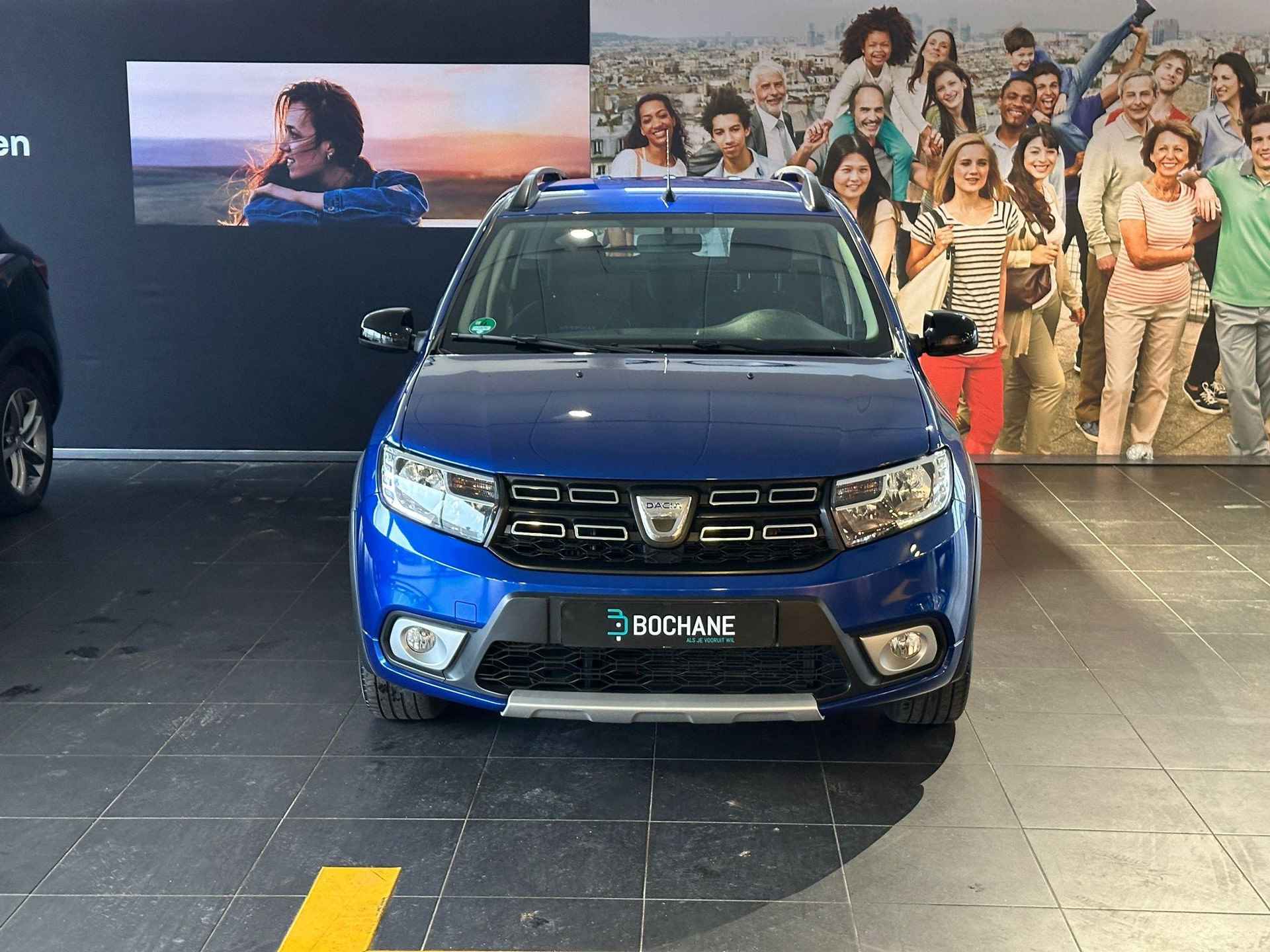 Dacia Logan MCV 1.0 TCe Bi-Fuel Stepway Serie Limitee 15th Anniv. NAVIGATIE | TREKHAAK | ACHTERUITRIJCAMERA | PARKEERSENSOREN ACHTER - 17/27