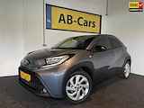 Toyota Aygo X 1.0 VVT-i MT First met lichtmetalen velgen