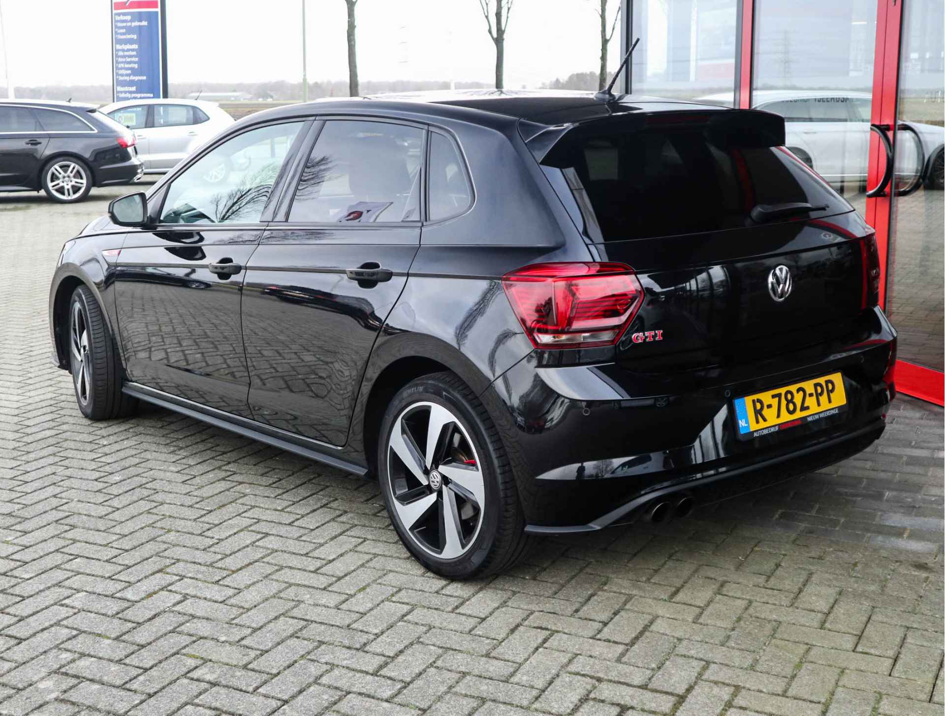 Volkswagen Polo 2.0 TSI GTI Clima/Stoelverw/App-Navi/17"/Carplay - 3/37